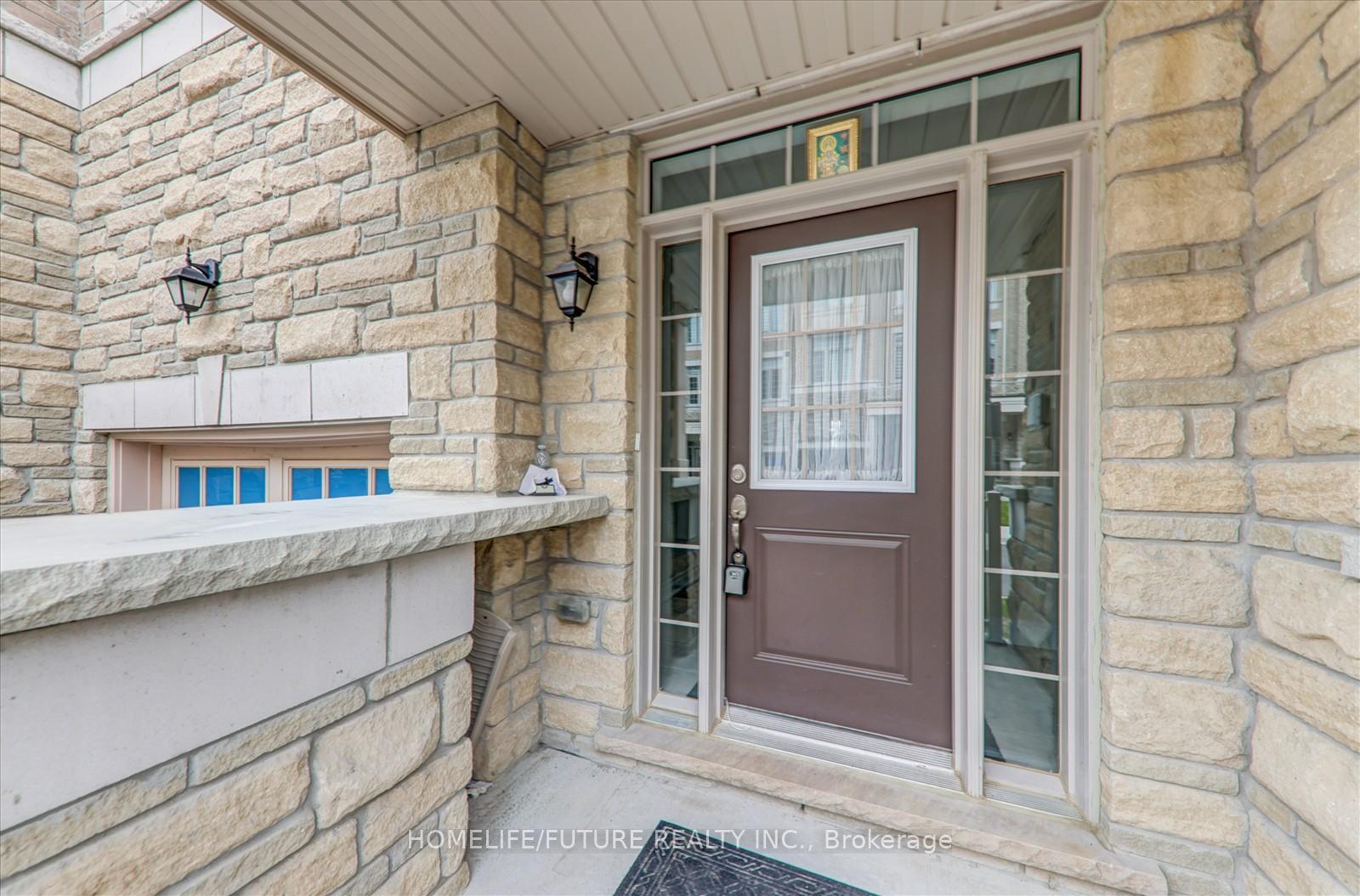 Photo 8 of 24 Andress Way, Markham, Cedarwood — HOMEH