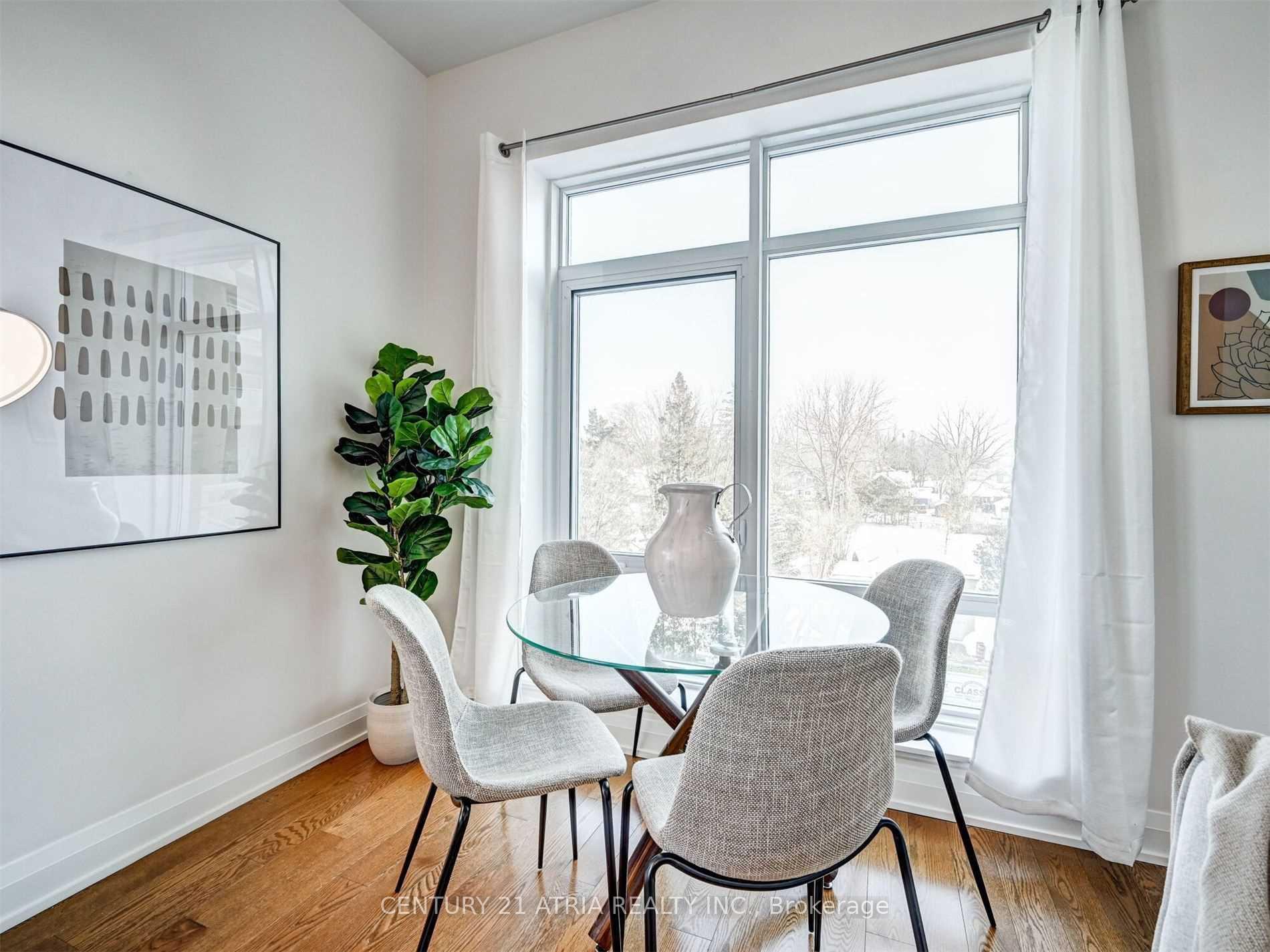 Photo 27 of Unit 404A, 15277 Yonge Street, Aurora, Aurora Village — HOMEH