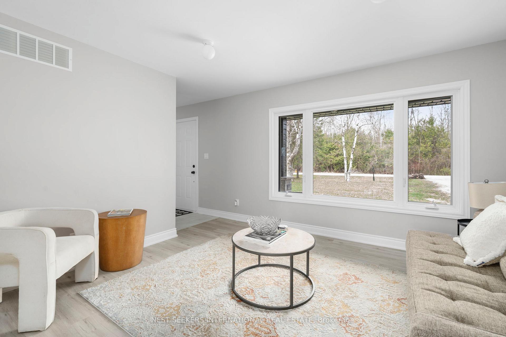 Photo 8 of 2031 Saint Paul Road, Innisfil, Alcona — HOMEH