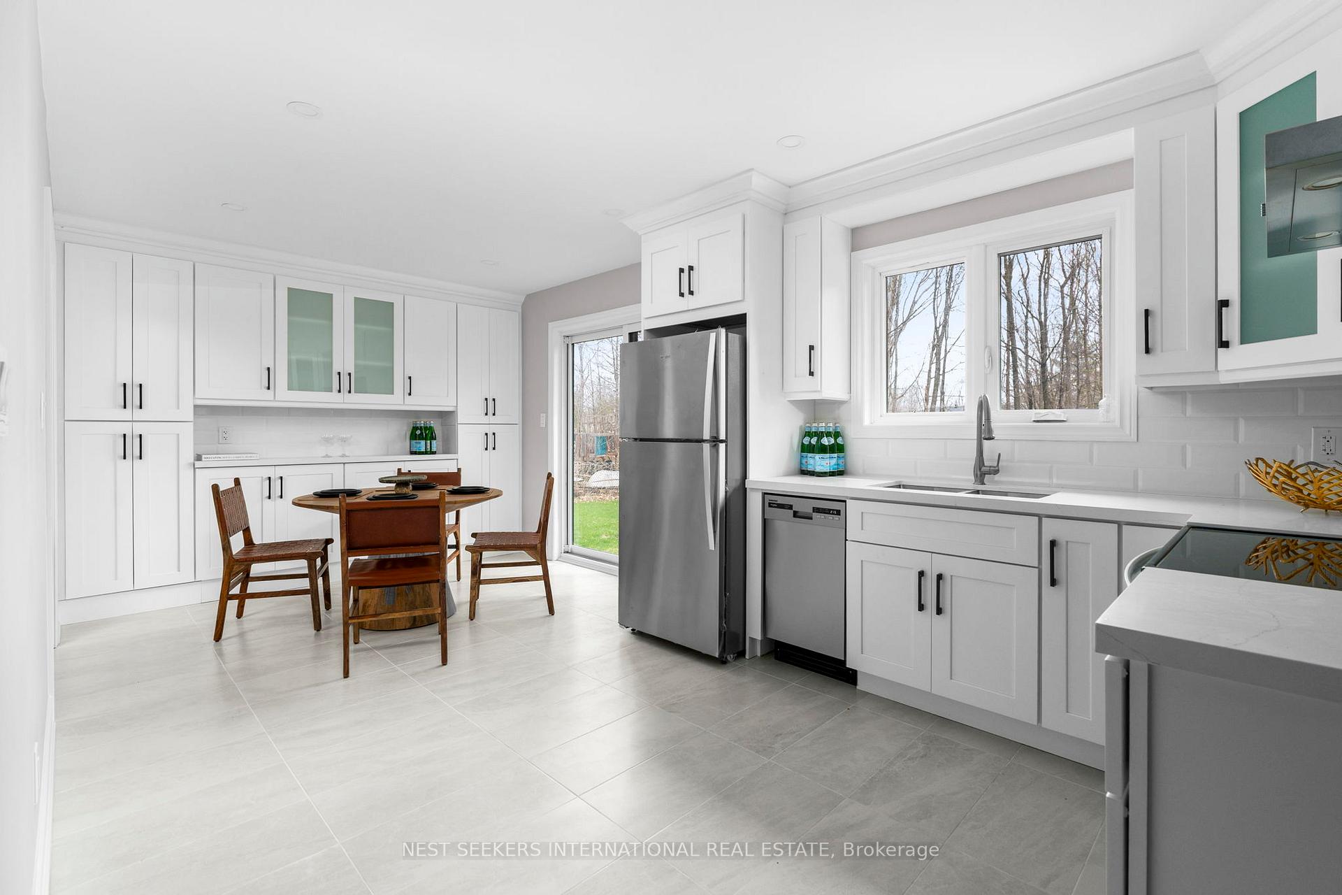 Photo 19 of 2031 Saint Paul Road, Innisfil, Alcona — HOMEH