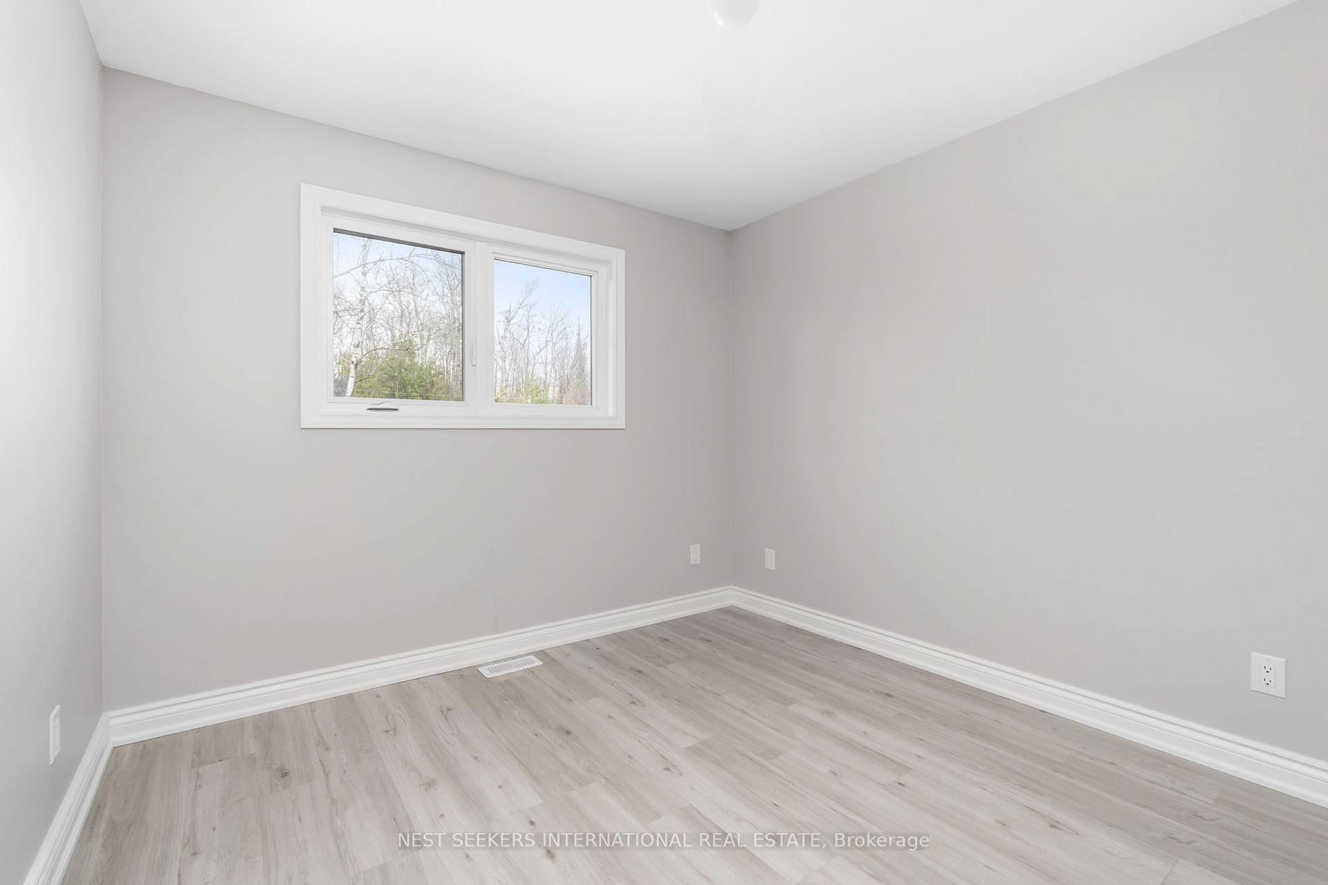 Photo 28 of 2031 Saint Paul Road, Innisfil, Alcona — HOMEH
