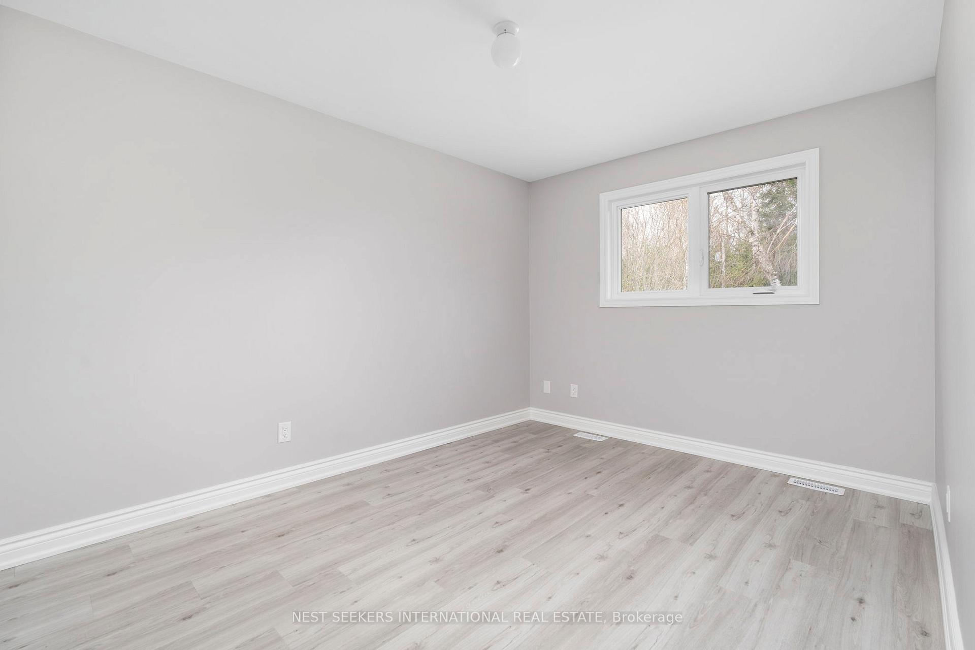Photo 14 of 2031 Saint Paul Road, Innisfil, Alcona — HOMEH