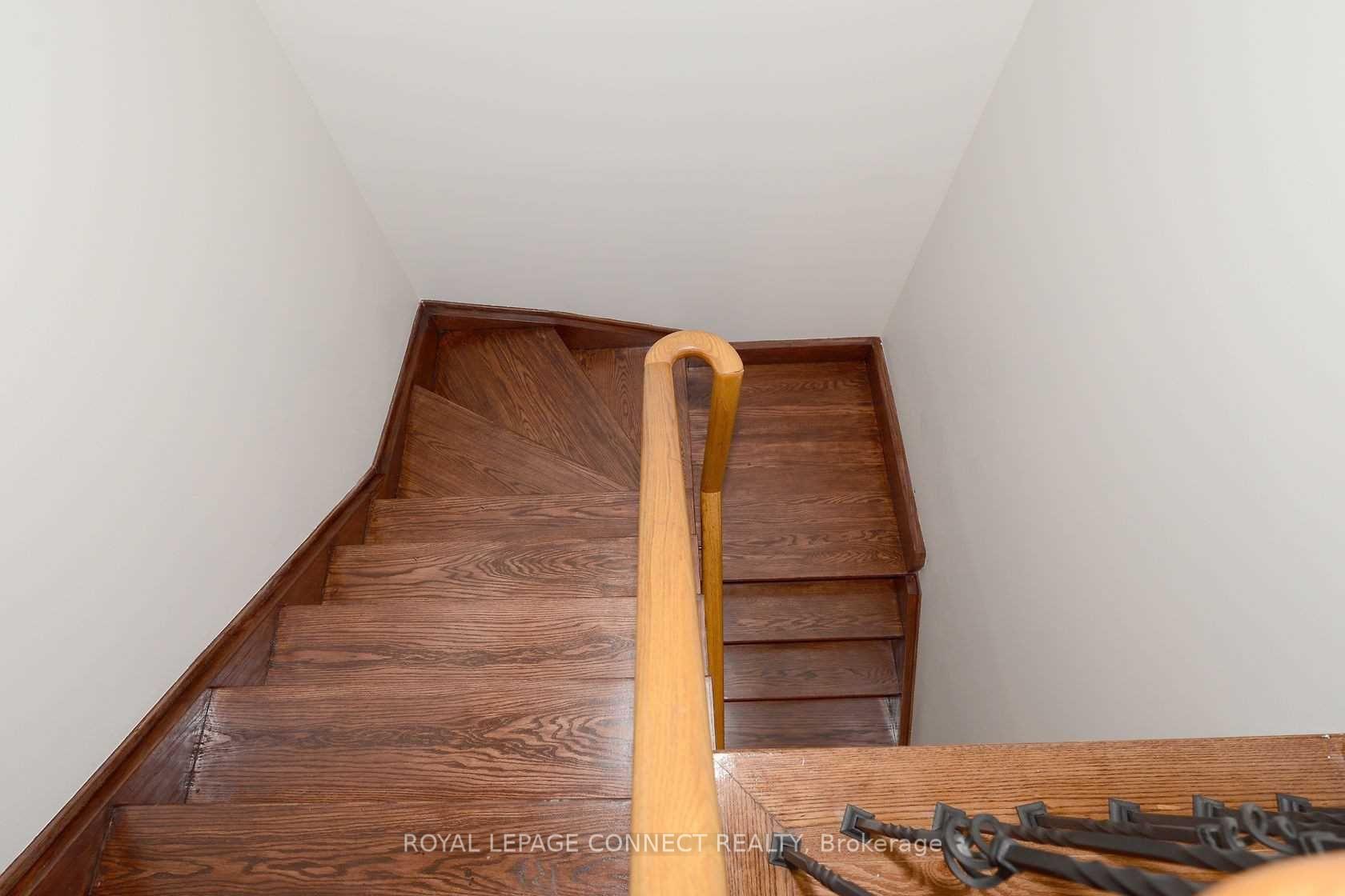 Photo 11 of 28 Dunoon Drive, Vaughan, Maple — HOMEH