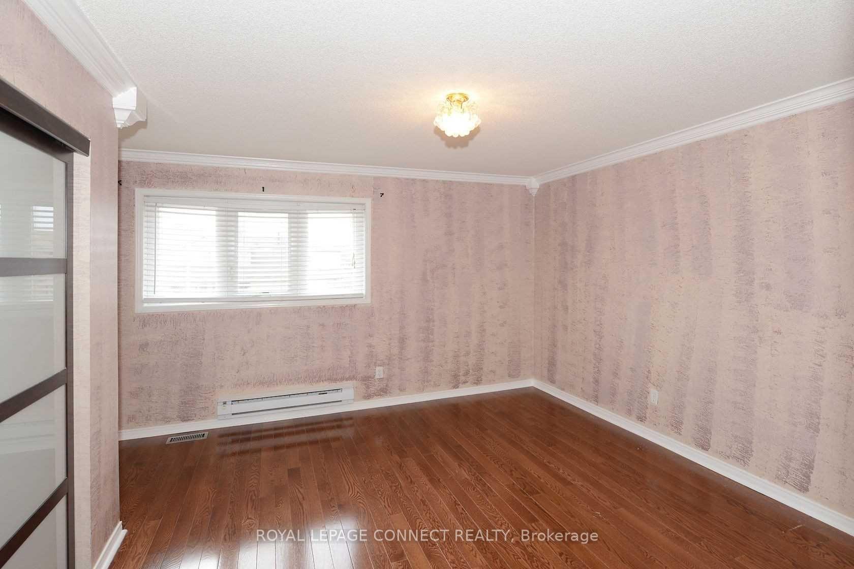 Photo 16 of 28 Dunoon Drive, Vaughan, Maple — HOMEH