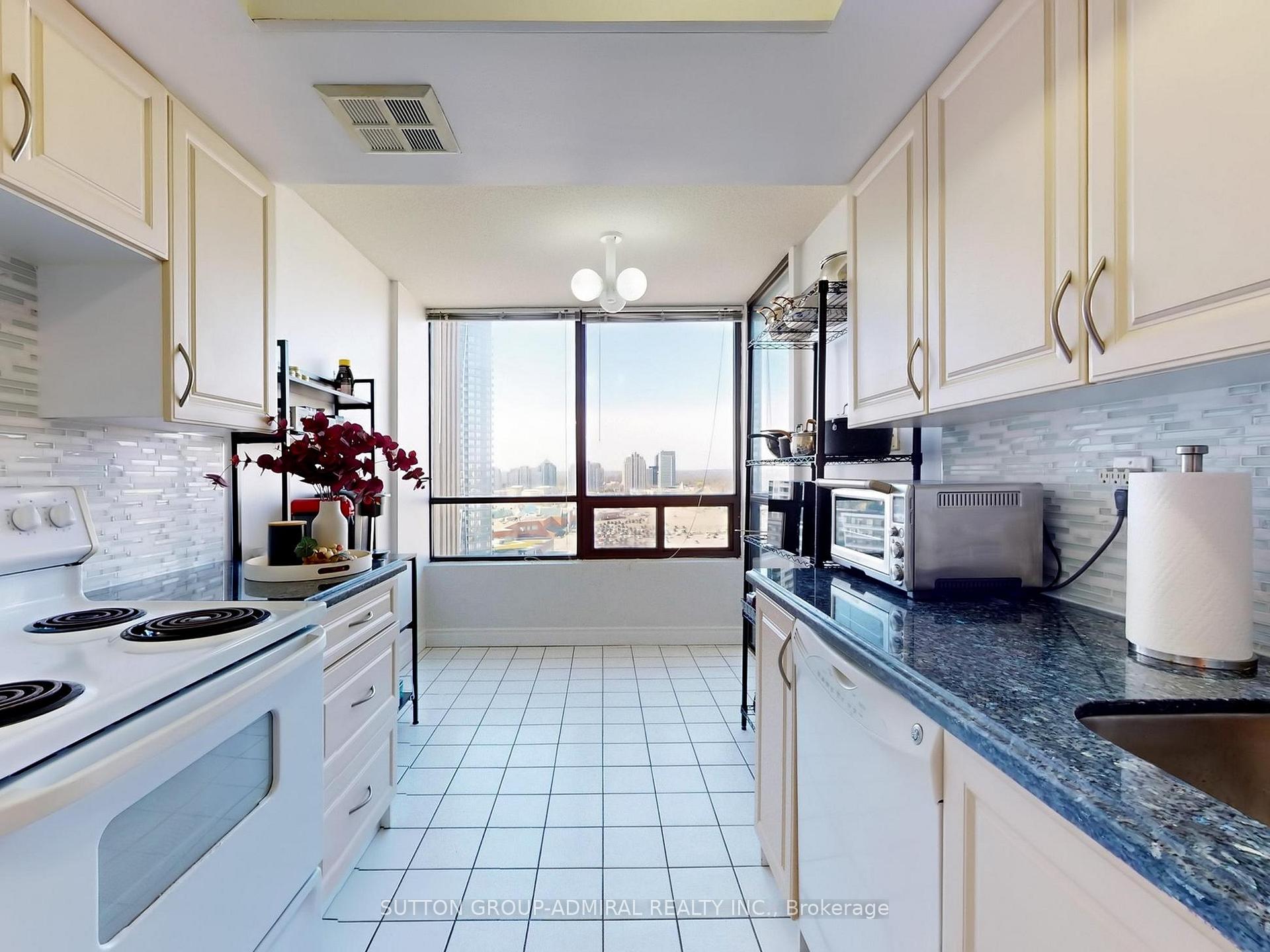 Photo 31 of Unit Ph02, 7420 Bathurst Street, Vaughan, Brownridge — HOMEH