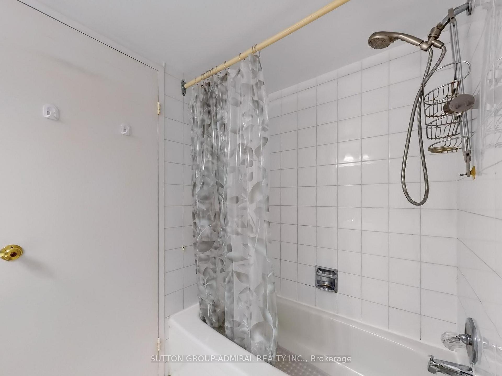 Photo 4 of Unit Ph02, 7420 Bathurst Street, Vaughan, Brownridge — HOMEH