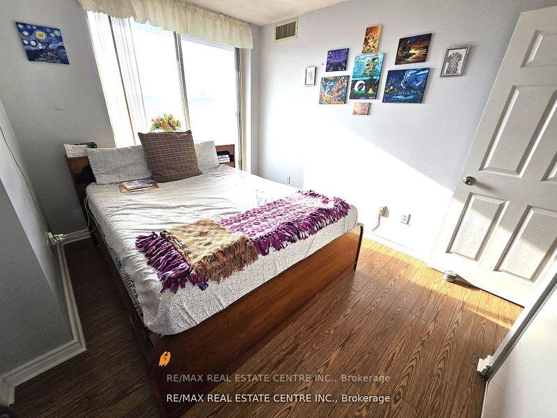 Photo 2 of Unit 303, 30 Malta Avenue, Brampton, Fletcher's Creek South — HOMEH