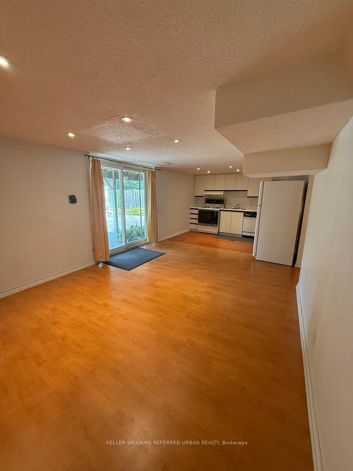 Photo 3 of Unit Bsmt, 26 Donnamora Crescent, Markham, German Mills — HOMEH