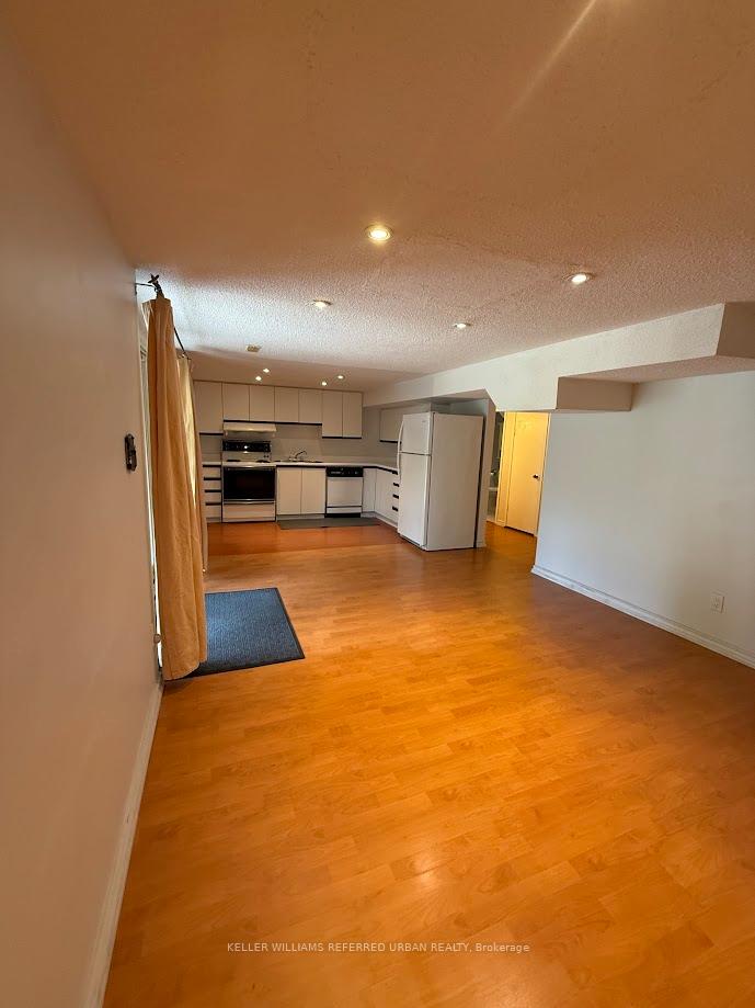 Photo 5 of Unit Bsmt, 26 Donnamora Crescent, Markham, German Mills — HOMEH