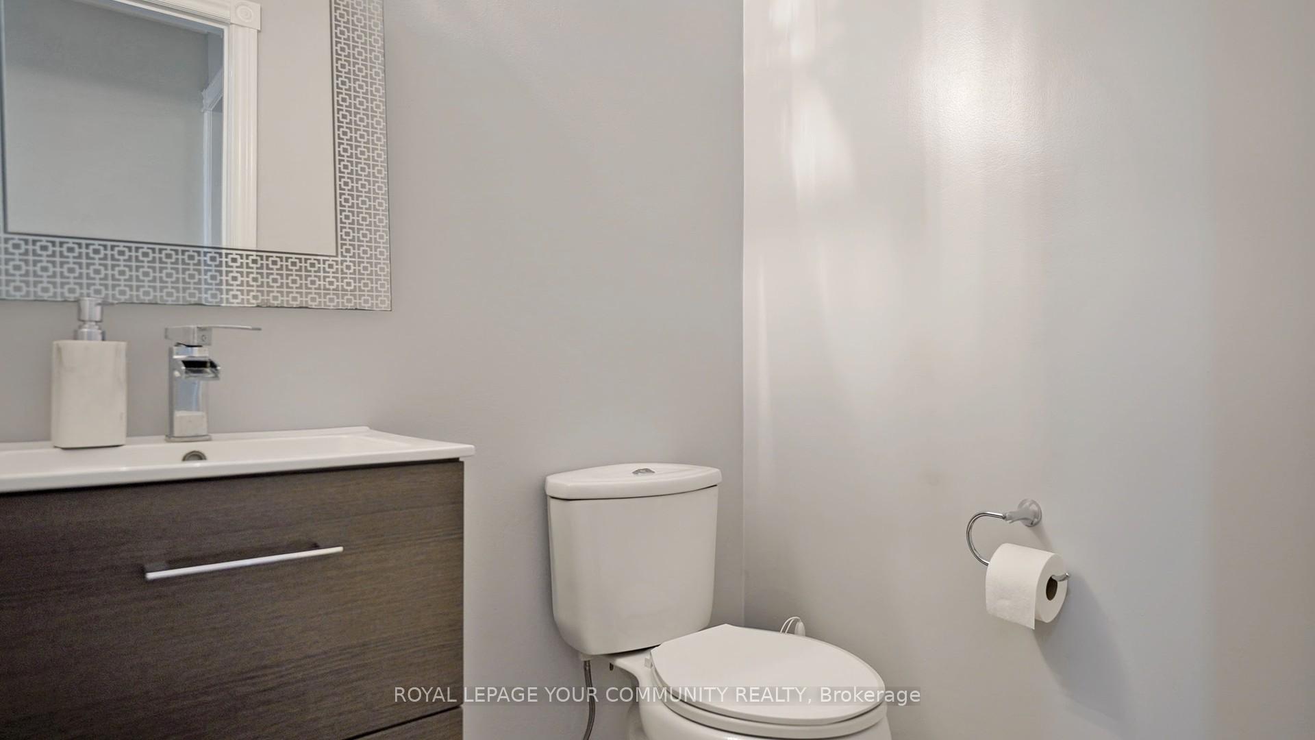 Photo 19 of 100 Delayne Drive, Aurora, Aurora Heights — HOMEH