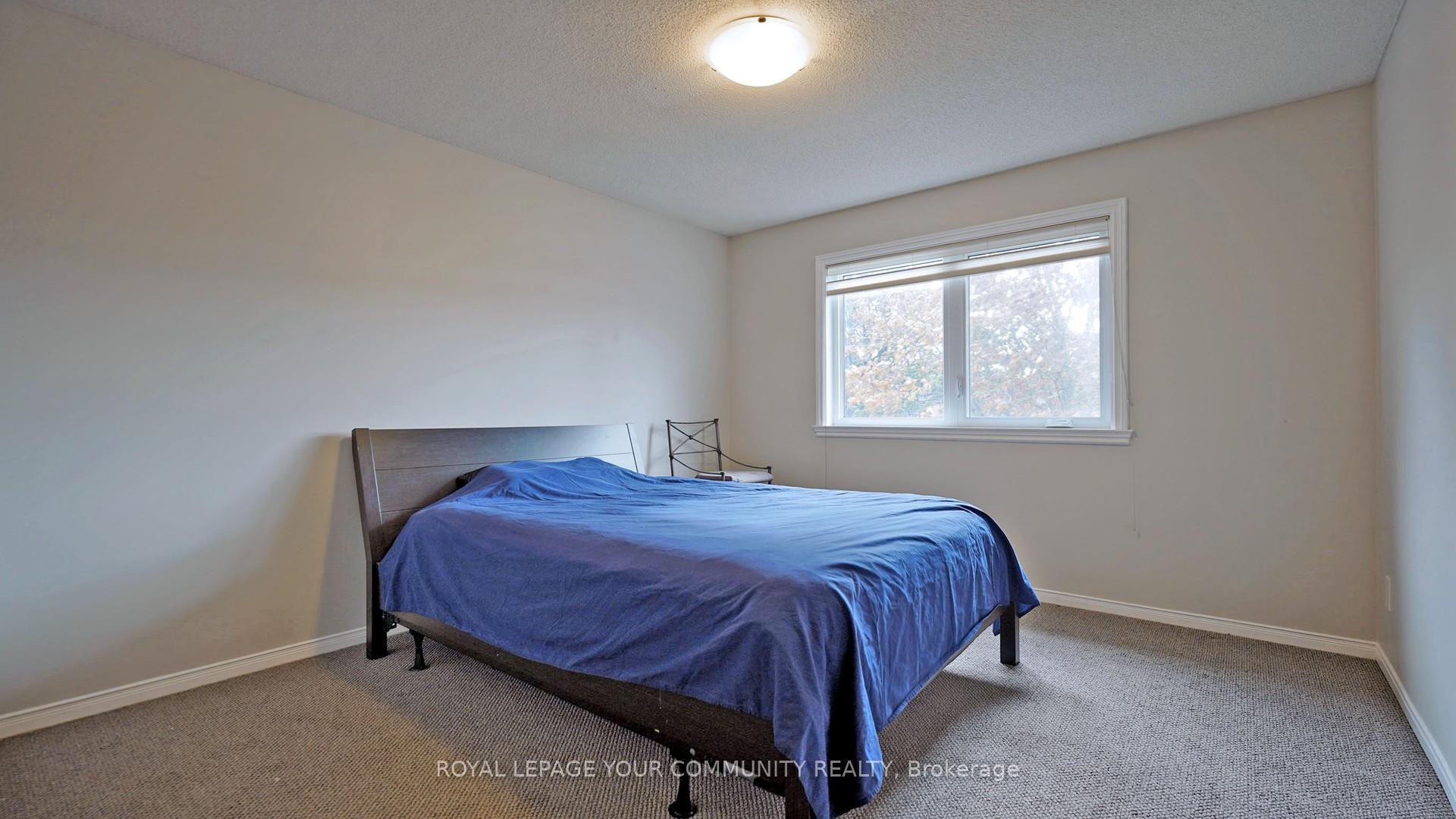 Photo 25 of 100 Delayne Drive, Aurora, Aurora Heights — HOMEH