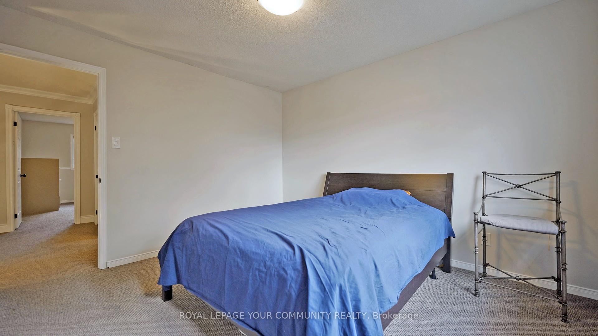 Photo 29 of 100 Delayne Drive, Aurora, Aurora Heights — HOMEH