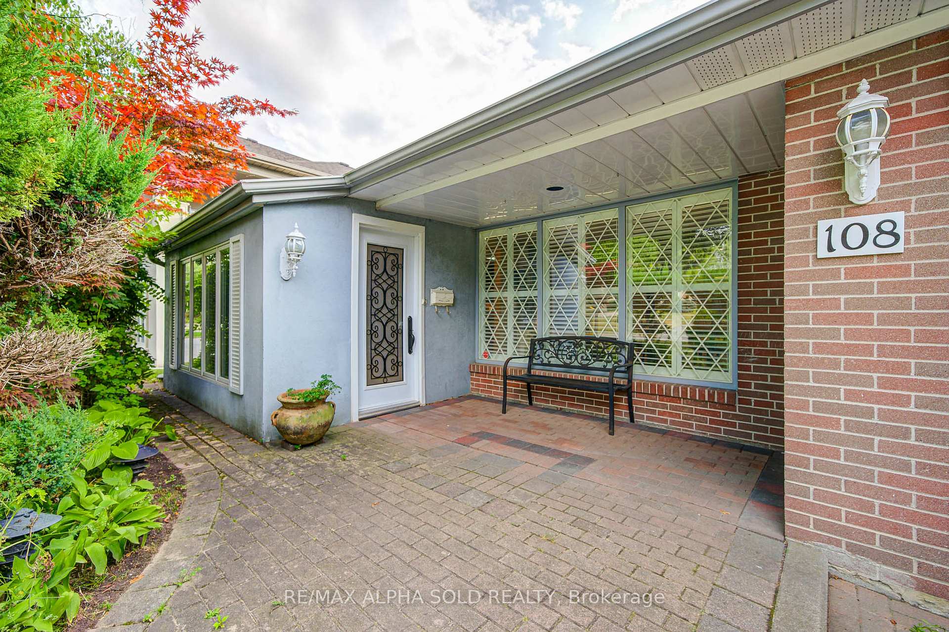 Photo 3 of 108 Babcombe Drive, Markham, Bayview Glen — HOMEH