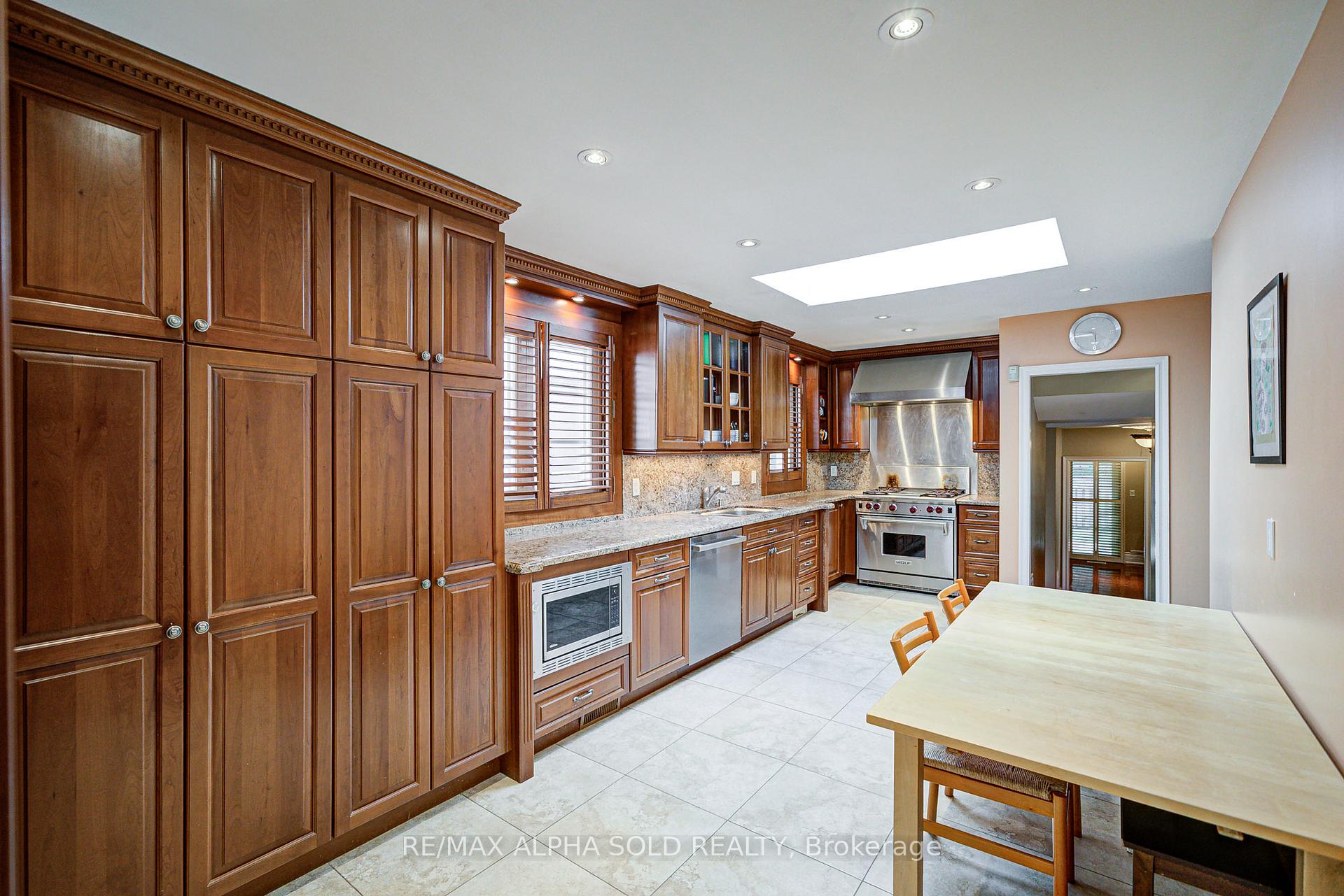 Photo 24 of 108 Babcombe Drive, Markham, Bayview Glen — HOMEH