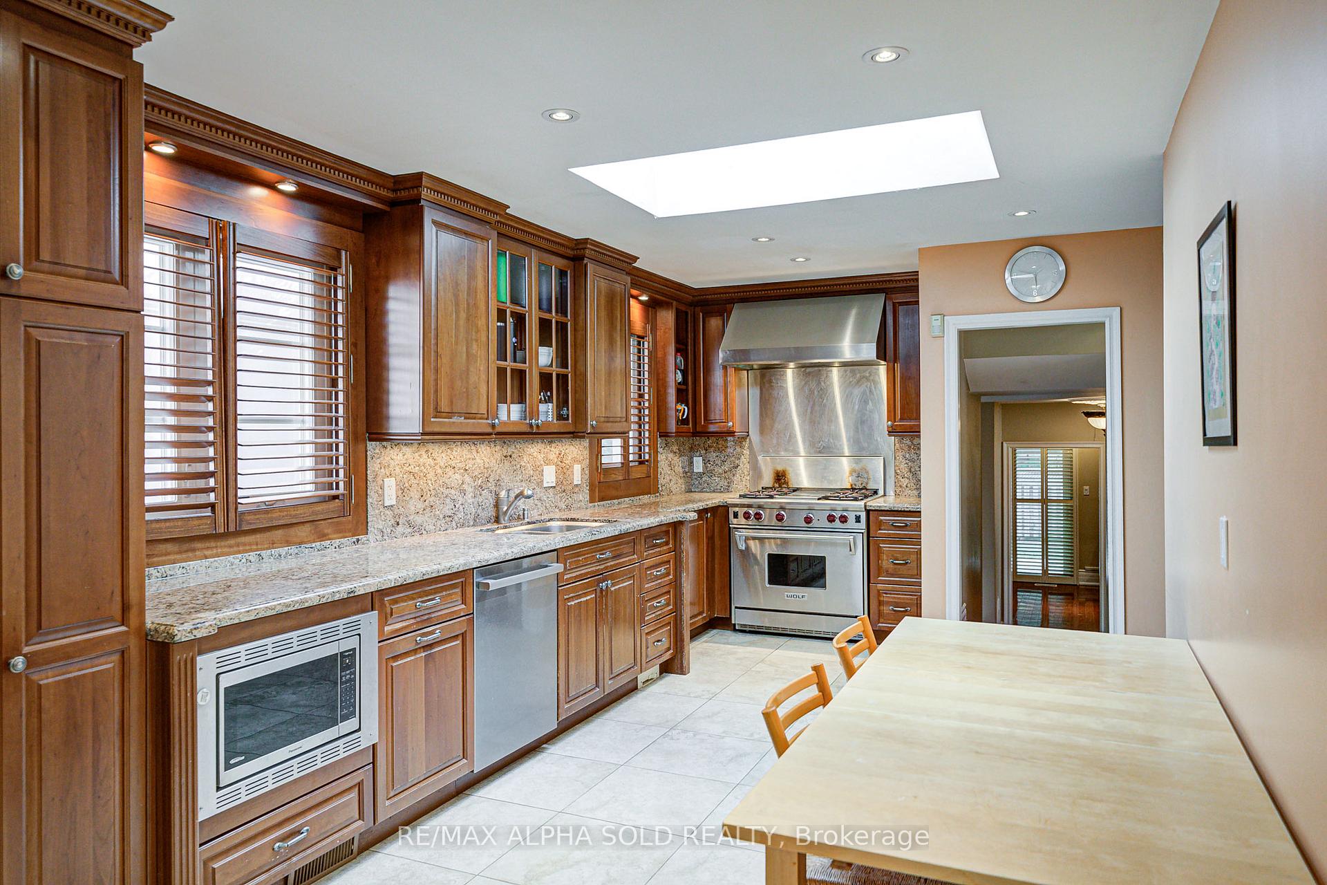 Photo 25 of 108 Babcombe Drive, Markham, Bayview Glen — HOMEH