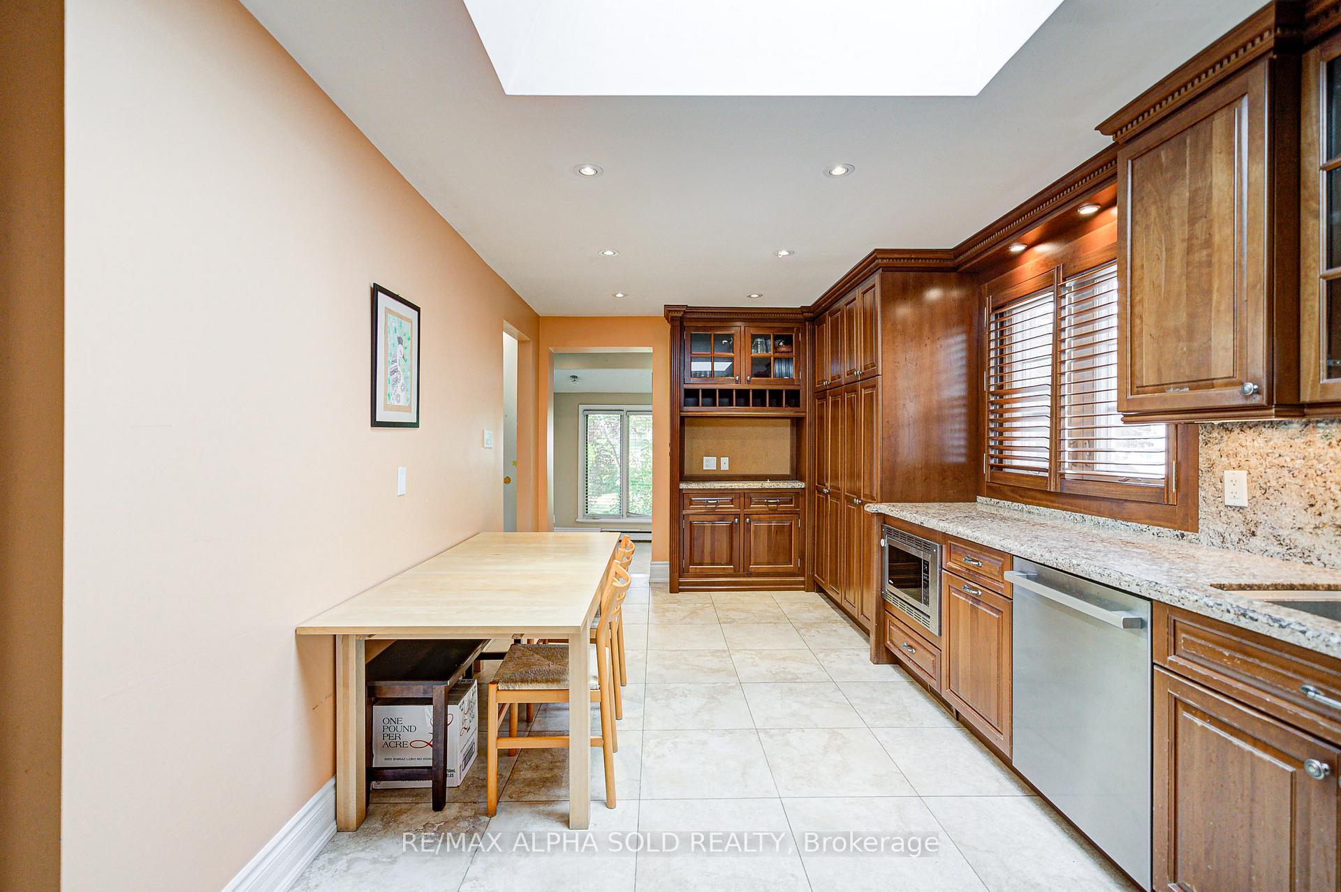 Photo 9 of 108 Babcombe Drive, Markham, Bayview Glen — HOMEH