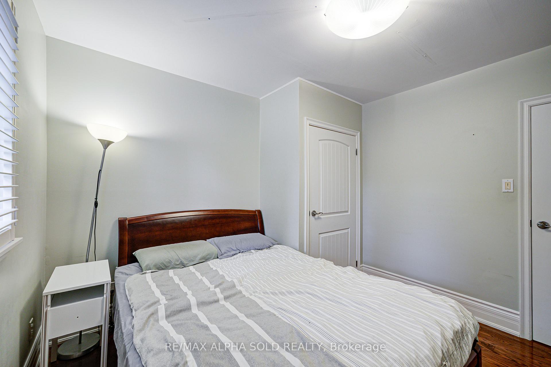 Photo 16 of 108 Babcombe Drive, Markham, Bayview Glen — HOMEH