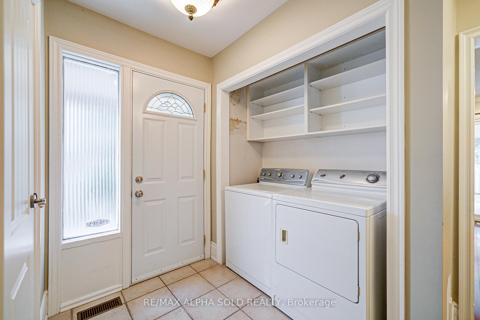 Photo 23 of 108 Babcombe Drive, Markham, Bayview Glen — HOMEH