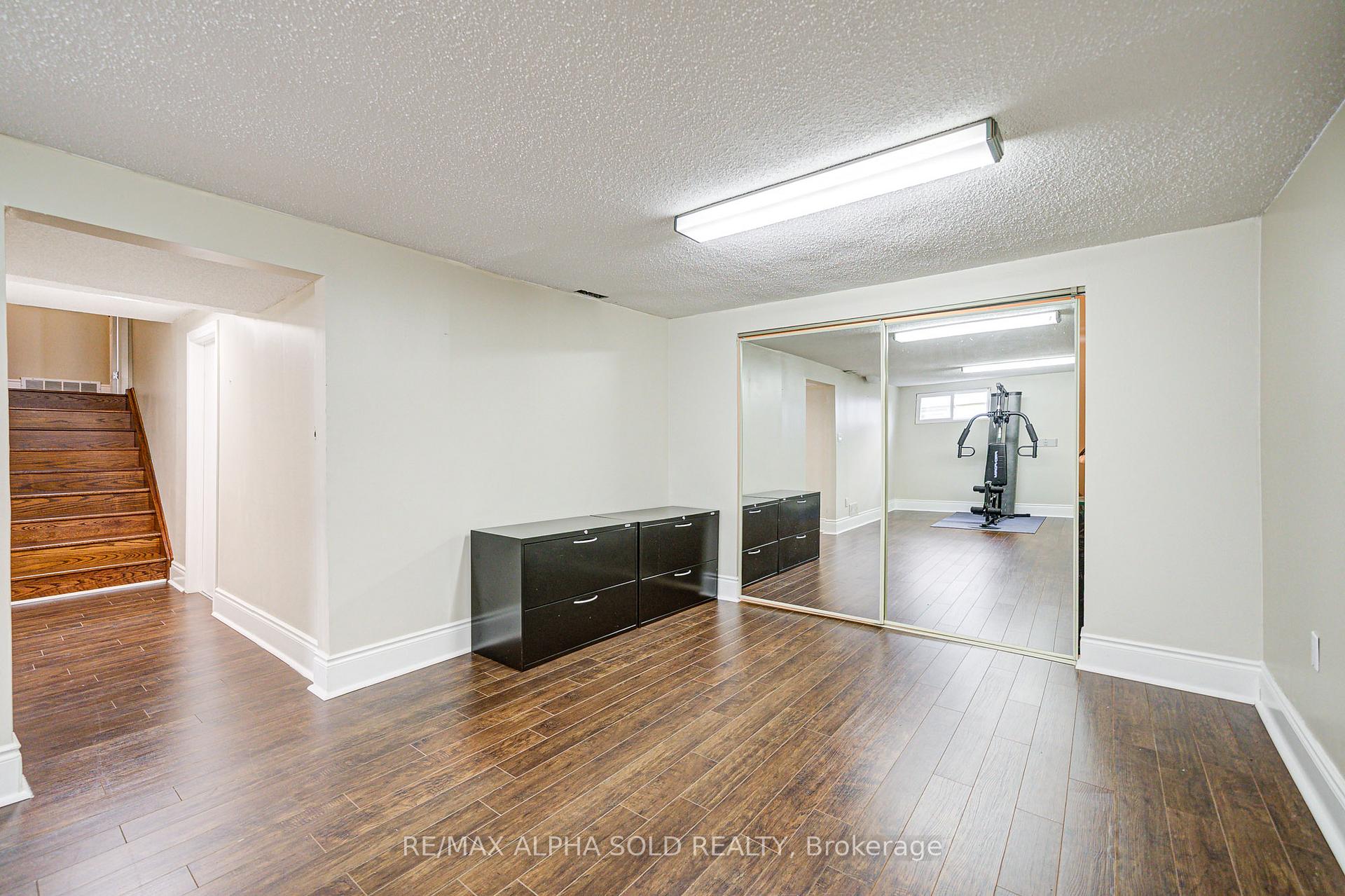 Photo 31 of 108 Babcombe Drive, Markham, Bayview Glen — HOMEH