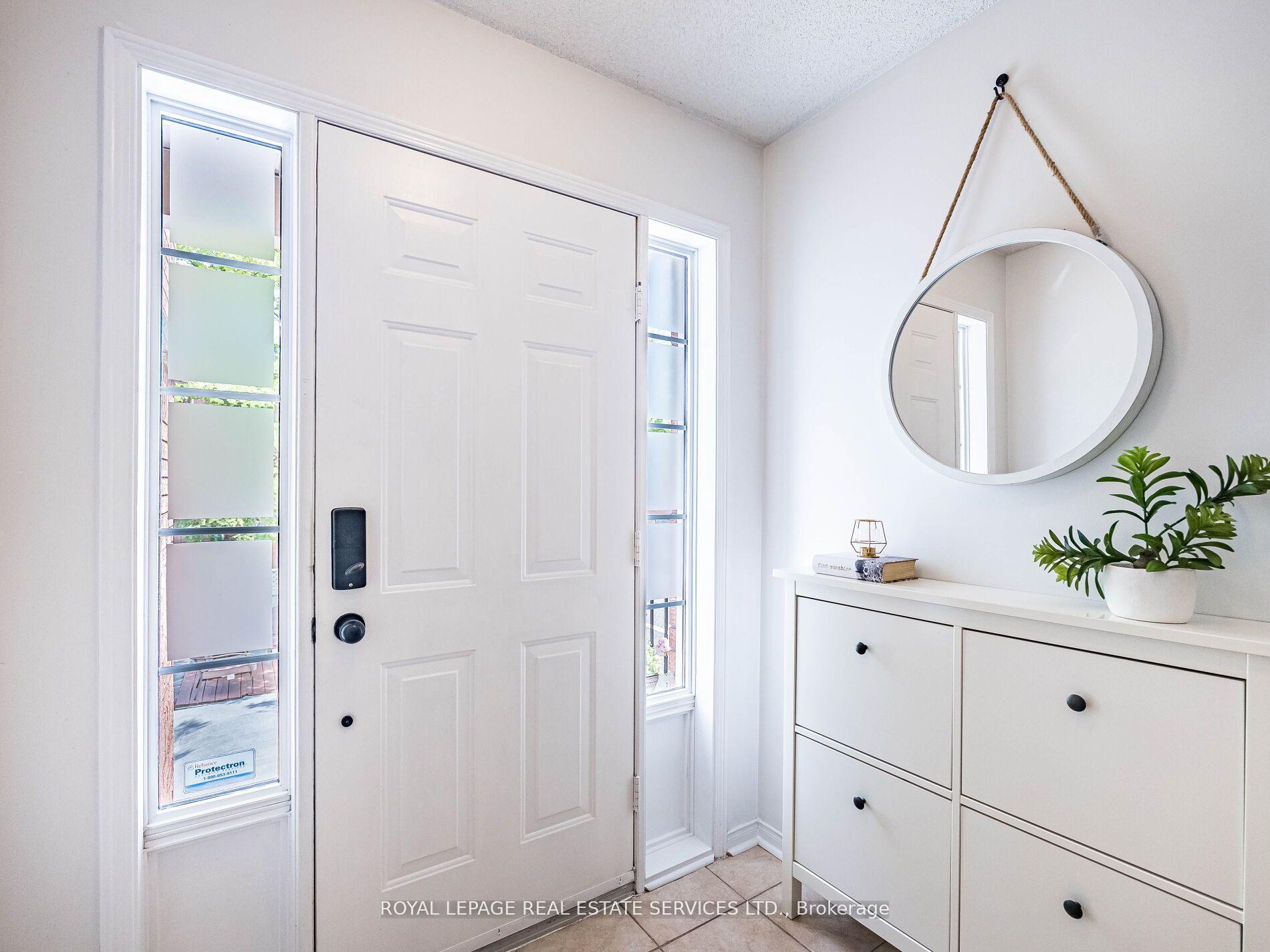 Photo 5 of Unit 60, 57 Brickyard Way, Brampton, Brampton North — HOMEH