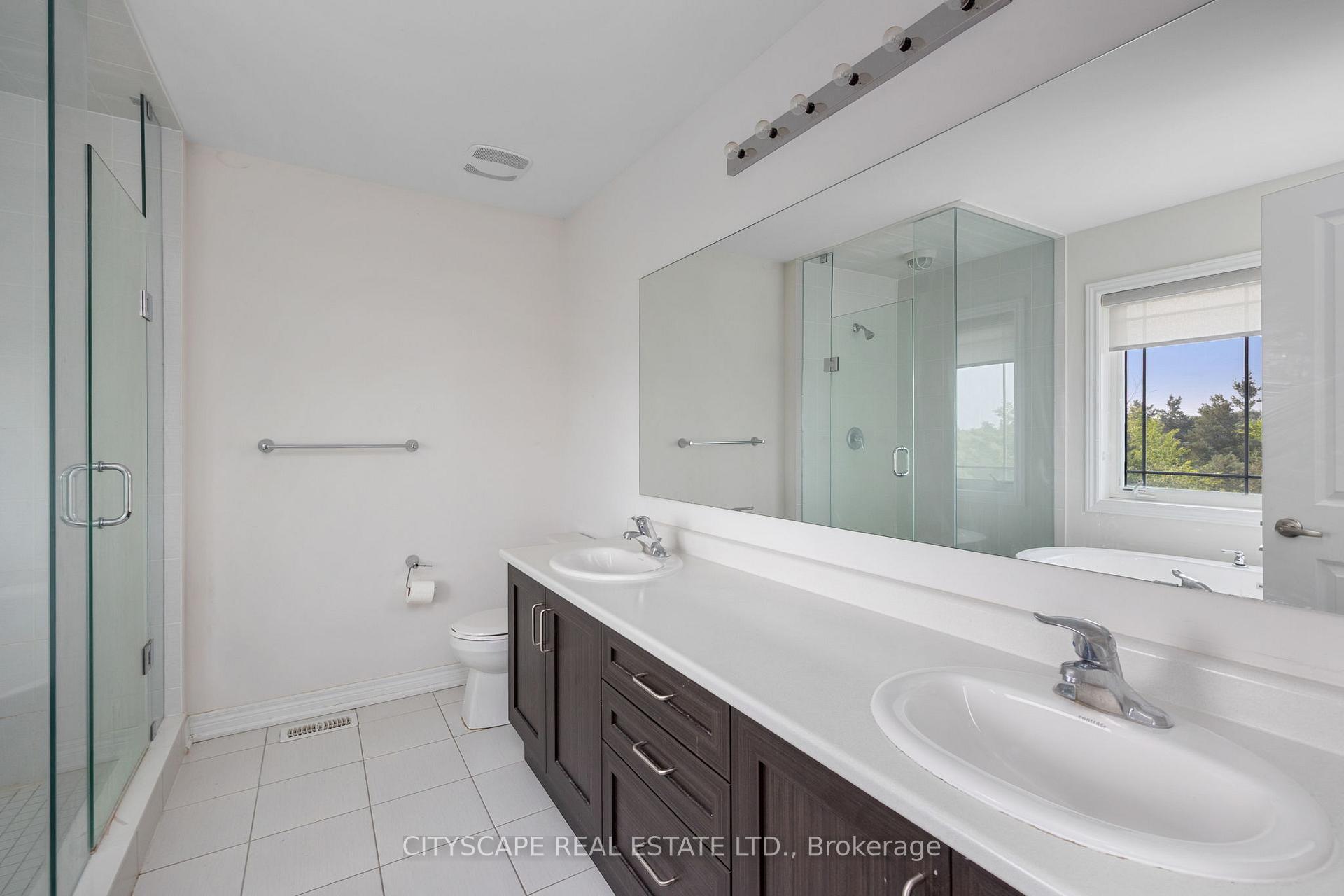 Photo 23 of 907 Green Street, Innisfil, Lefroy — HOMEH