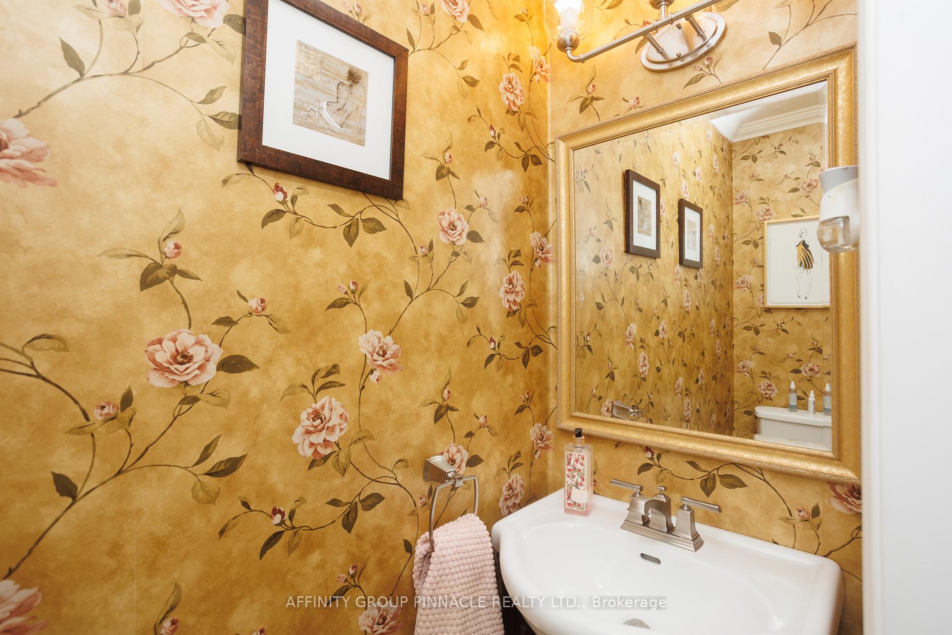 Photo 17 of Unit 33, 433 May Street, Brock, Beaverton — HOMEH