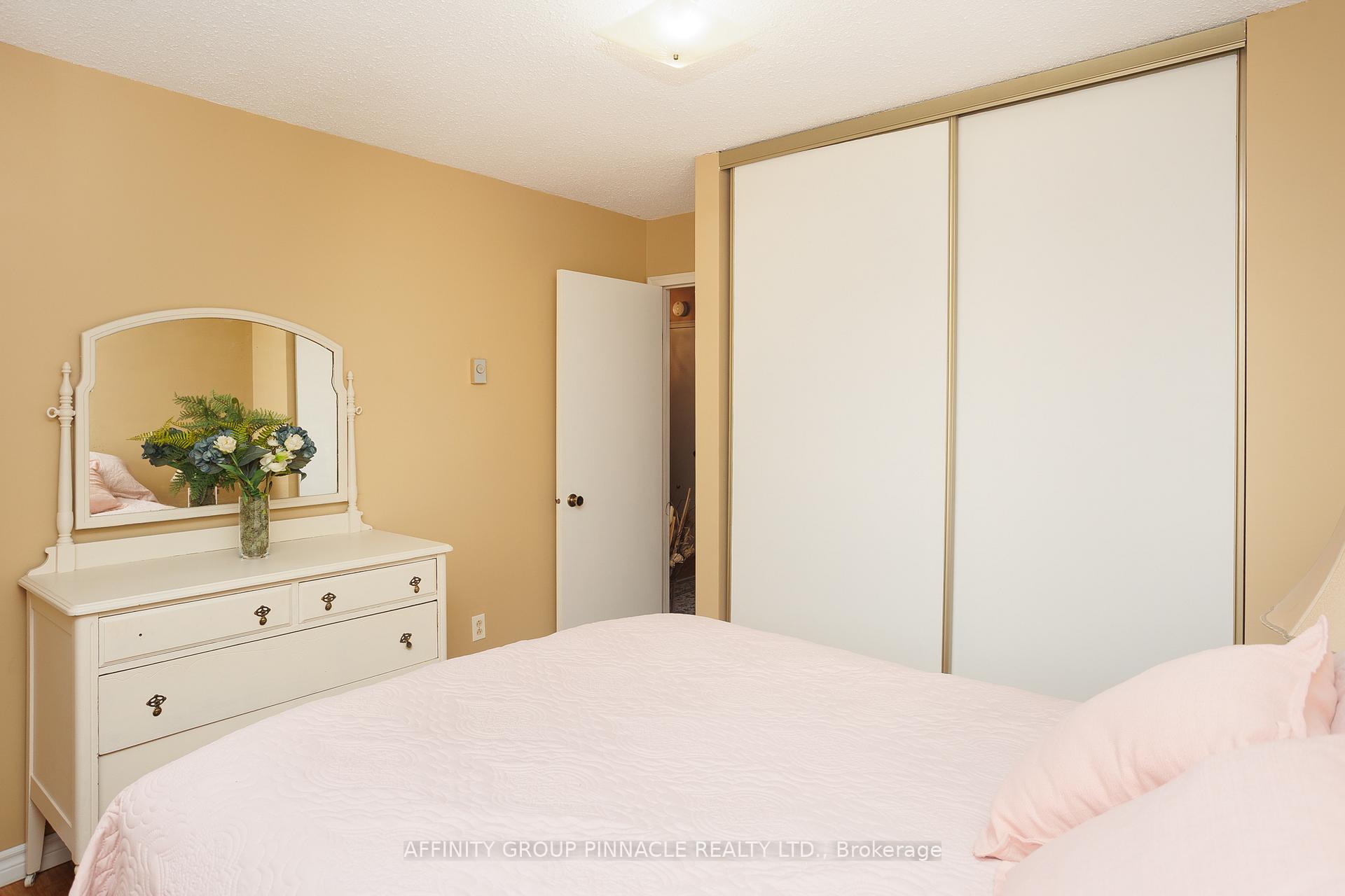 Photo 29 of Unit 33, 433 May Street, Brock, Beaverton — HOMEH