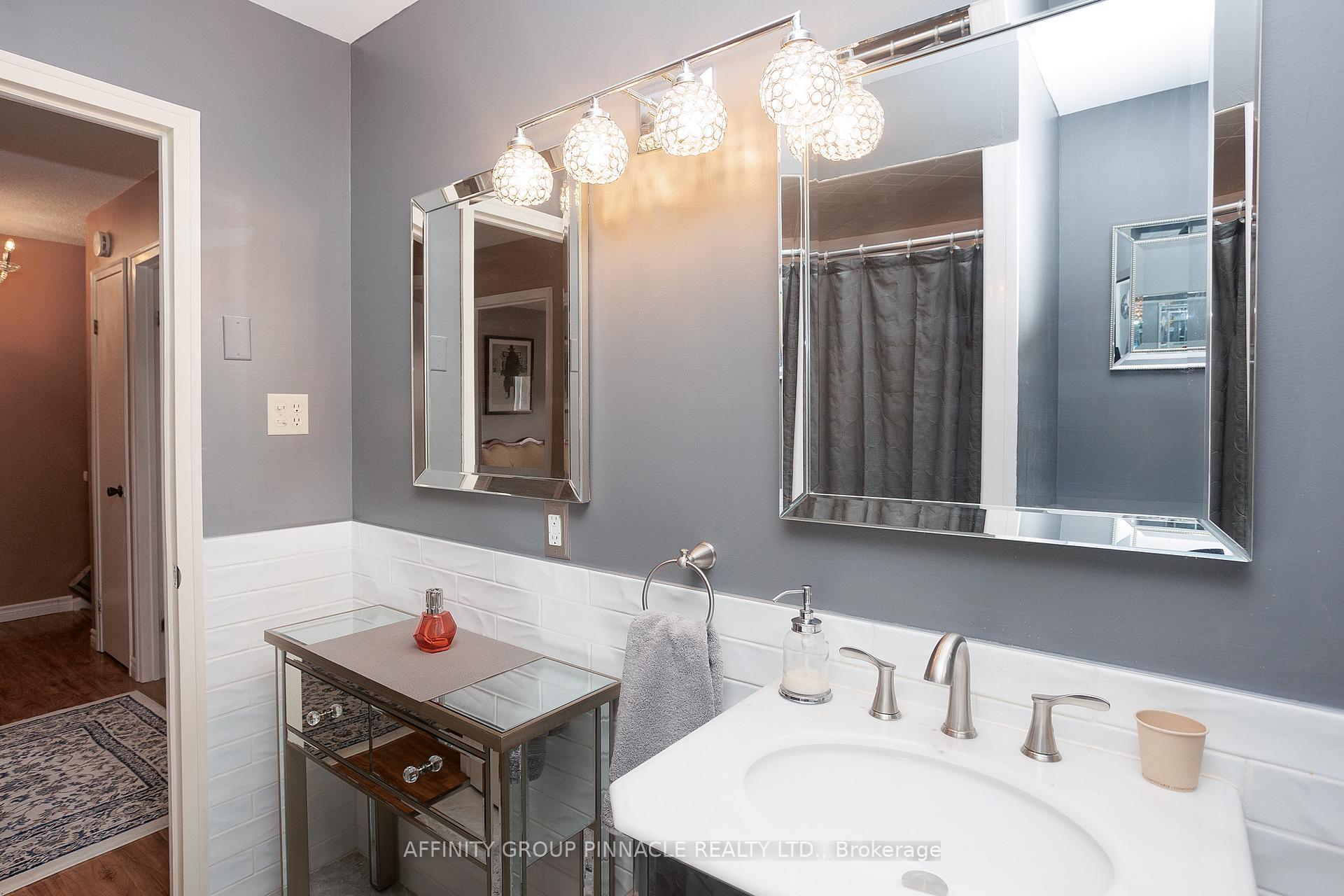 Photo 49 of Unit 33, 433 May Street, Brock, Beaverton — HOMEH