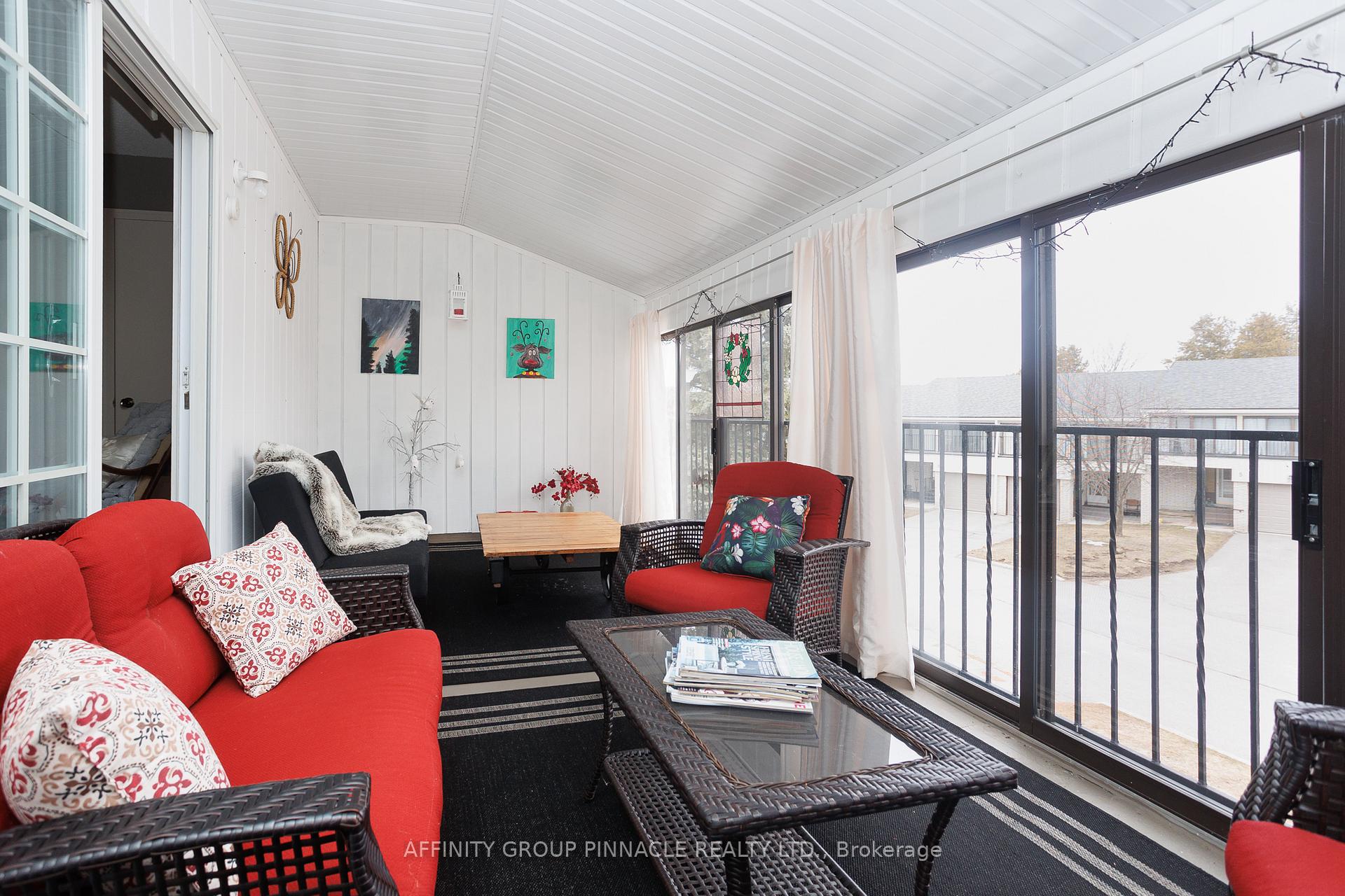 Photo 34 of Unit 33, 433 May Street, Brock, Beaverton — HOMEH