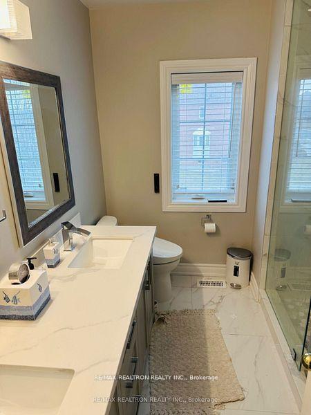 Photo 16 of 113 Reansbury Crescent, Markham, Cachet — HOMEH