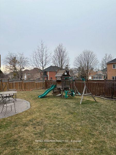 Photo 29 of 113 Reansbury Crescent, Markham, Cachet — HOMEH