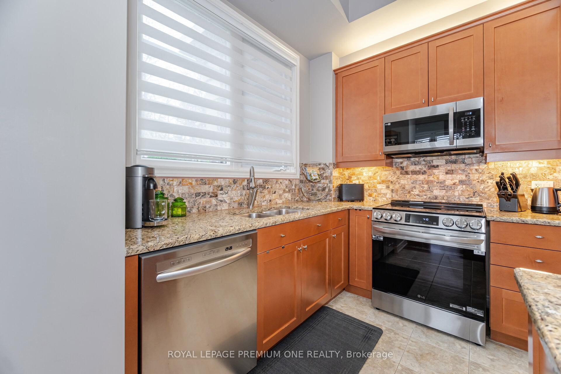 Photo 20 of Unit 509, 60 Ann Street, Caledon, Bolton North — HOMEH