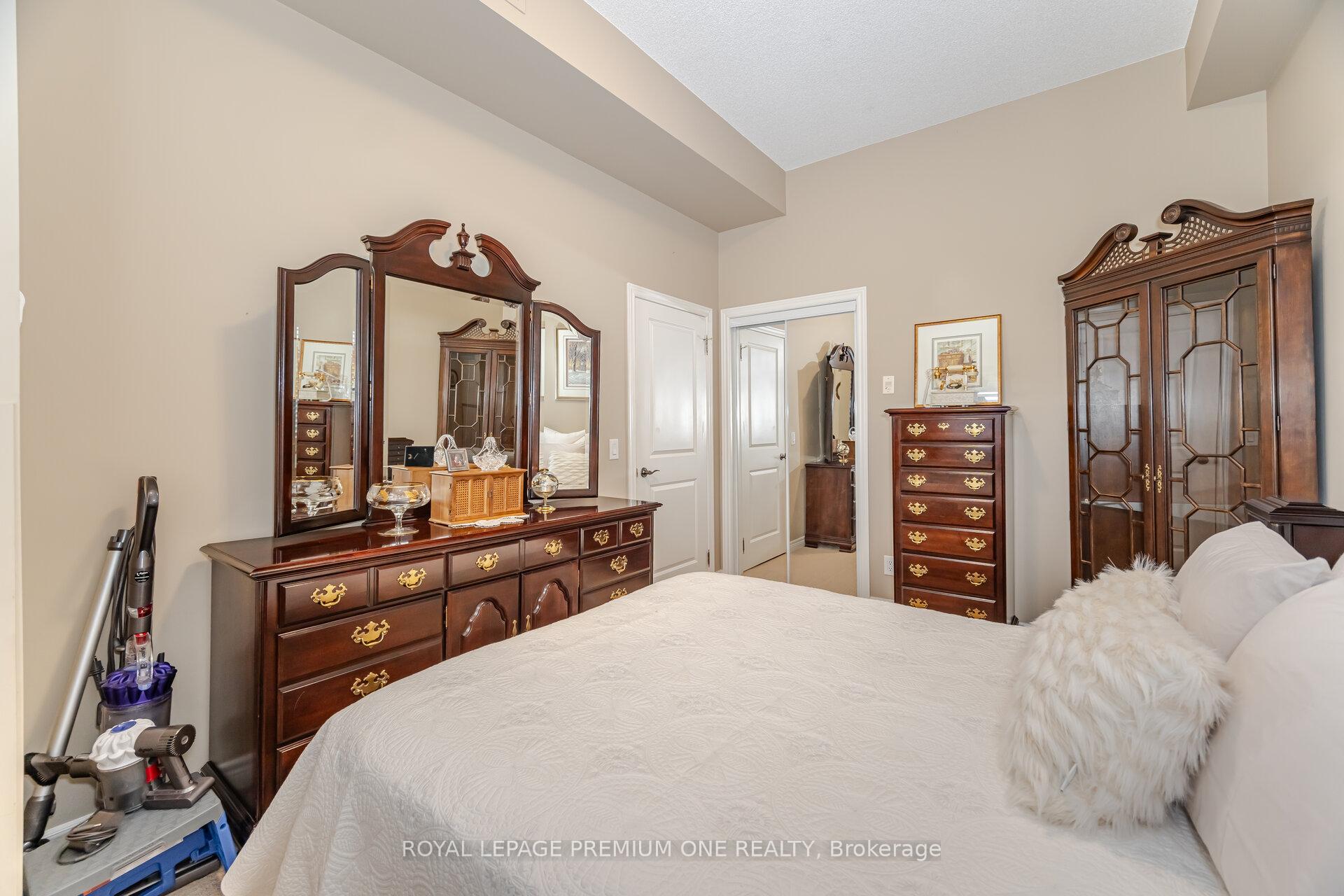 Photo 23 of Unit 509, 60 Ann Street, Caledon, Bolton North — HOMEH