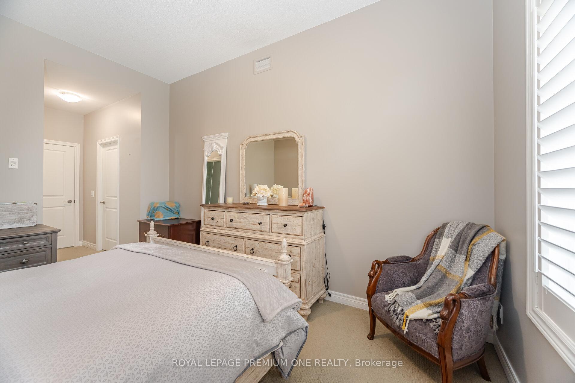 Photo 45 of Unit 509, 60 Ann Street, Caledon, Bolton North — HOMEH