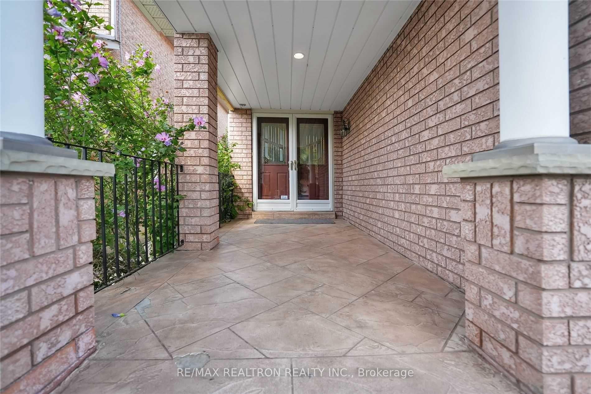 Photo 6 of 36 Marco Sgotto Avenue, Vaughan, Sonoma Heights — HOMEH