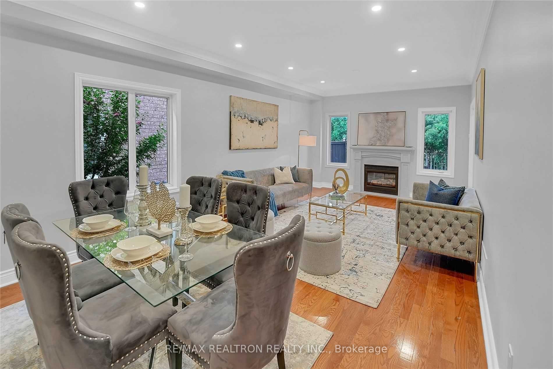 Photo 2 of 36 Marco Sgotto Avenue, Vaughan, Sonoma Heights — HOMEH