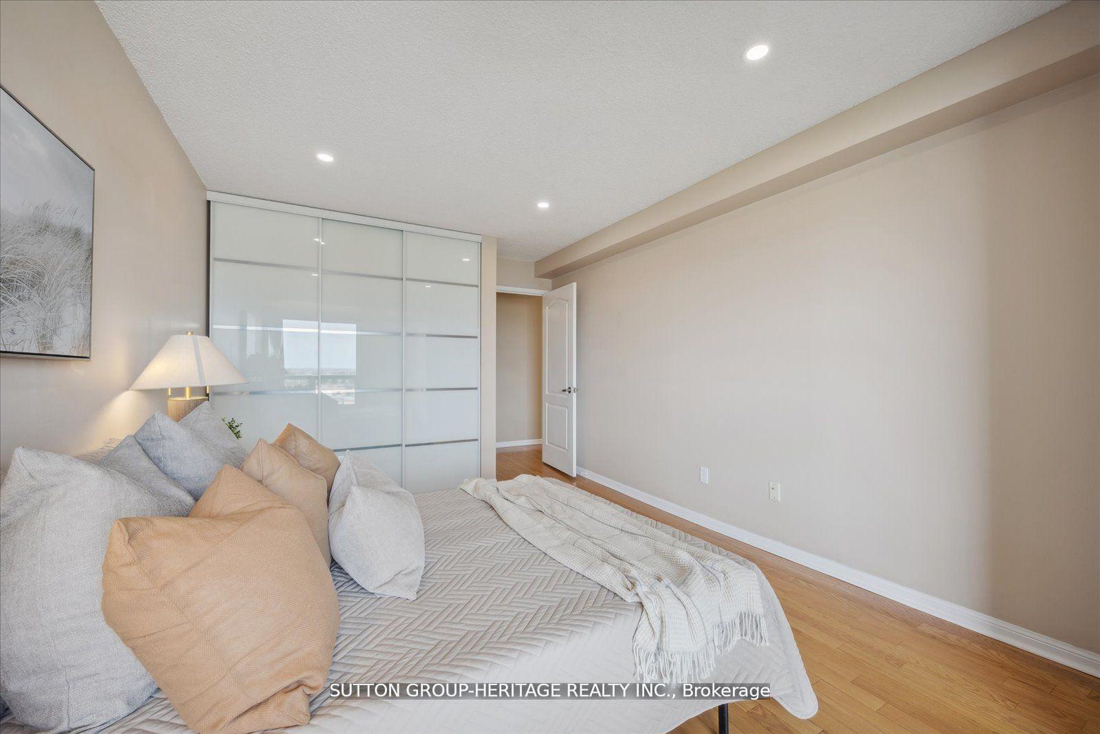 Photo 12 of Unit 1206, 712 Rossland Road E, Whitby, Pringle Creek — HOMEH