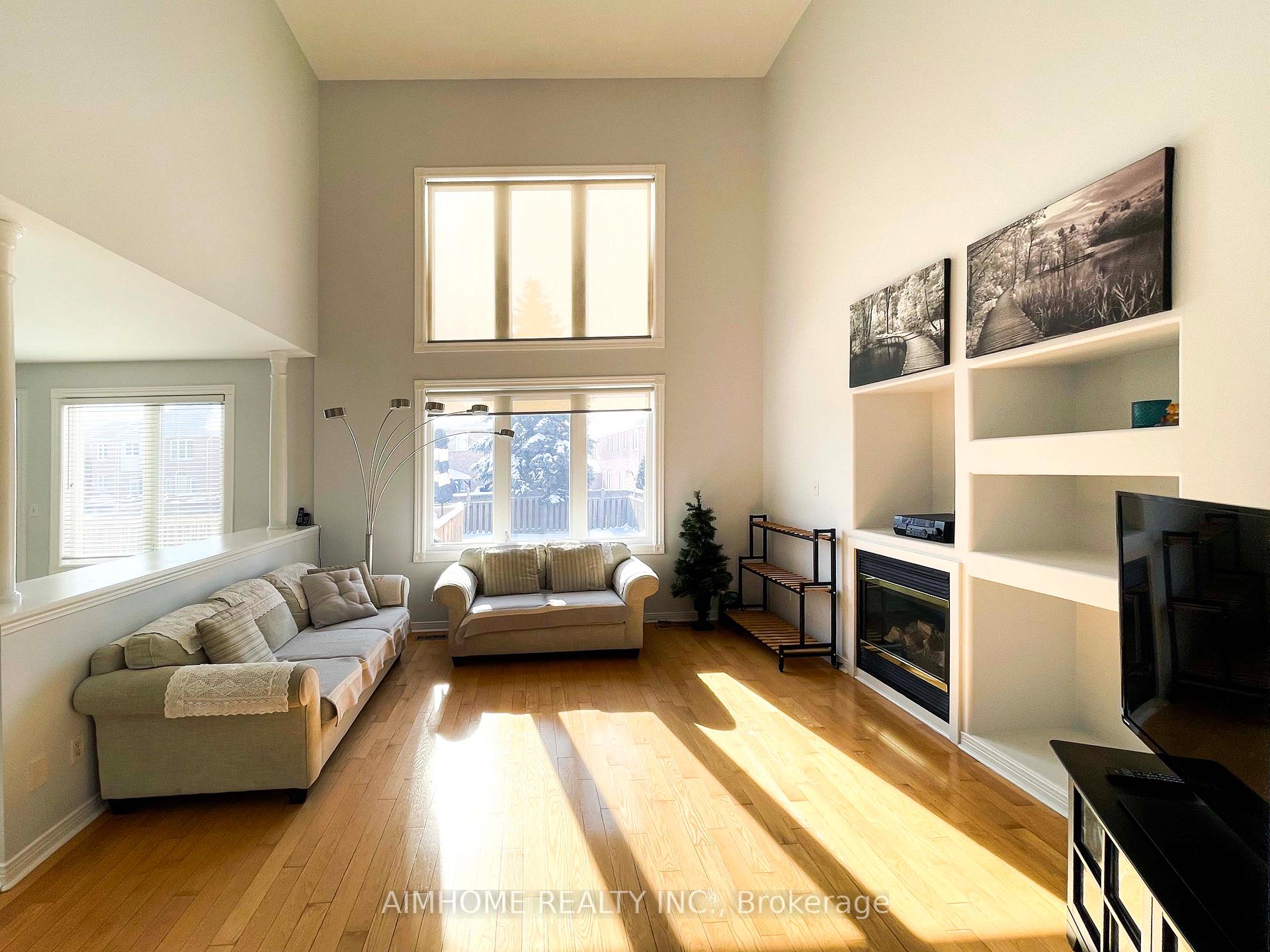 Photo 12 of 76 Burndenford Crescent, Markham, Unionville — HOMEH