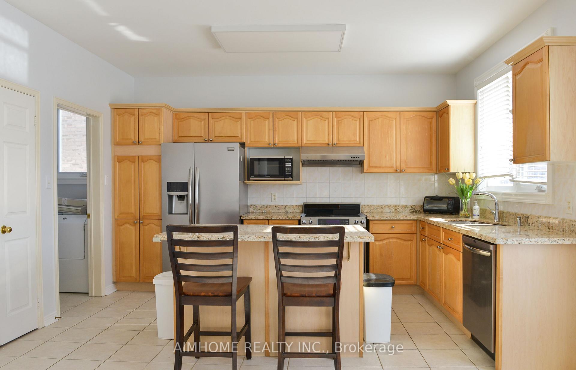 Photo 22 of 76 Burndenford Crescent, Markham, Unionville — HOMEH