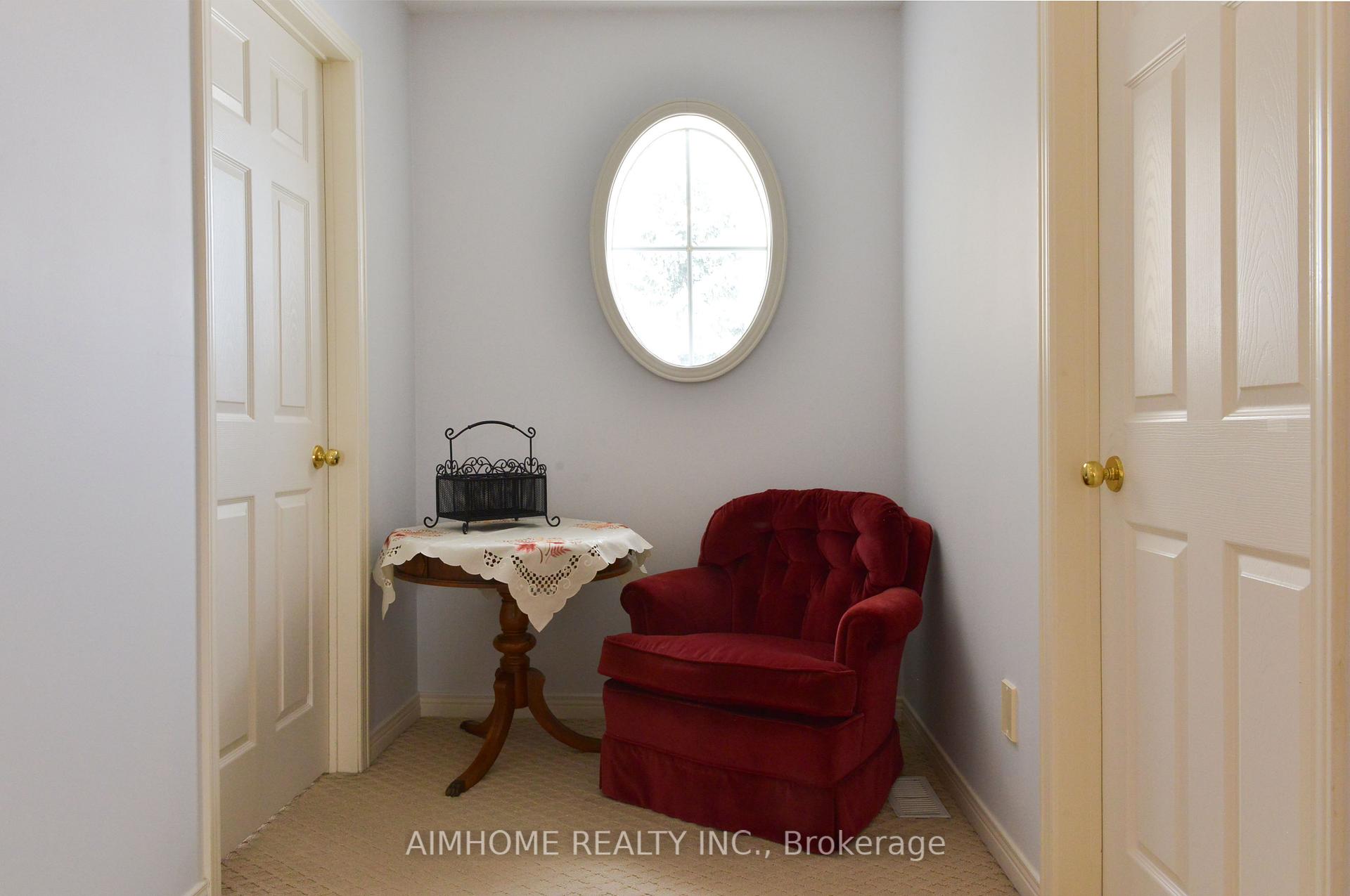 Photo 4 of 76 Burndenford Crescent, Markham, Unionville — HOMEH