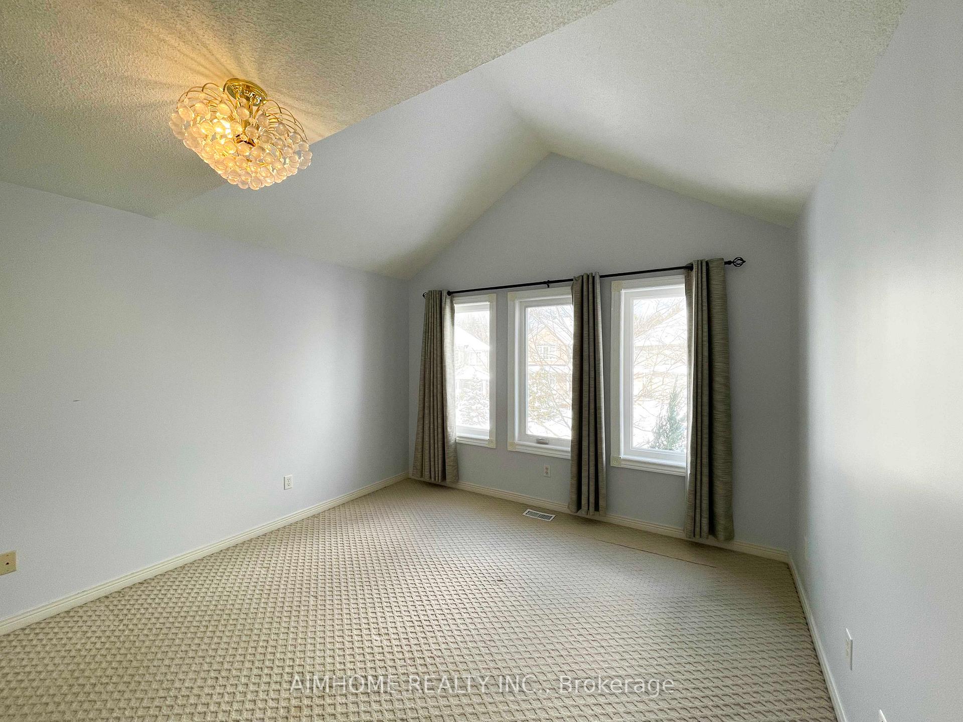 Photo 24 of 76 Burndenford Crescent, Markham, Unionville — HOMEH