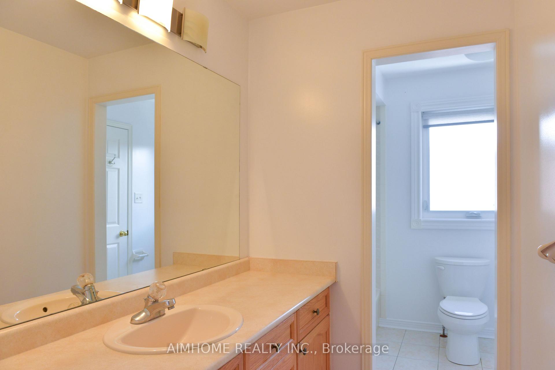 Photo 17 of 76 Burndenford Crescent, Markham, Unionville — HOMEH