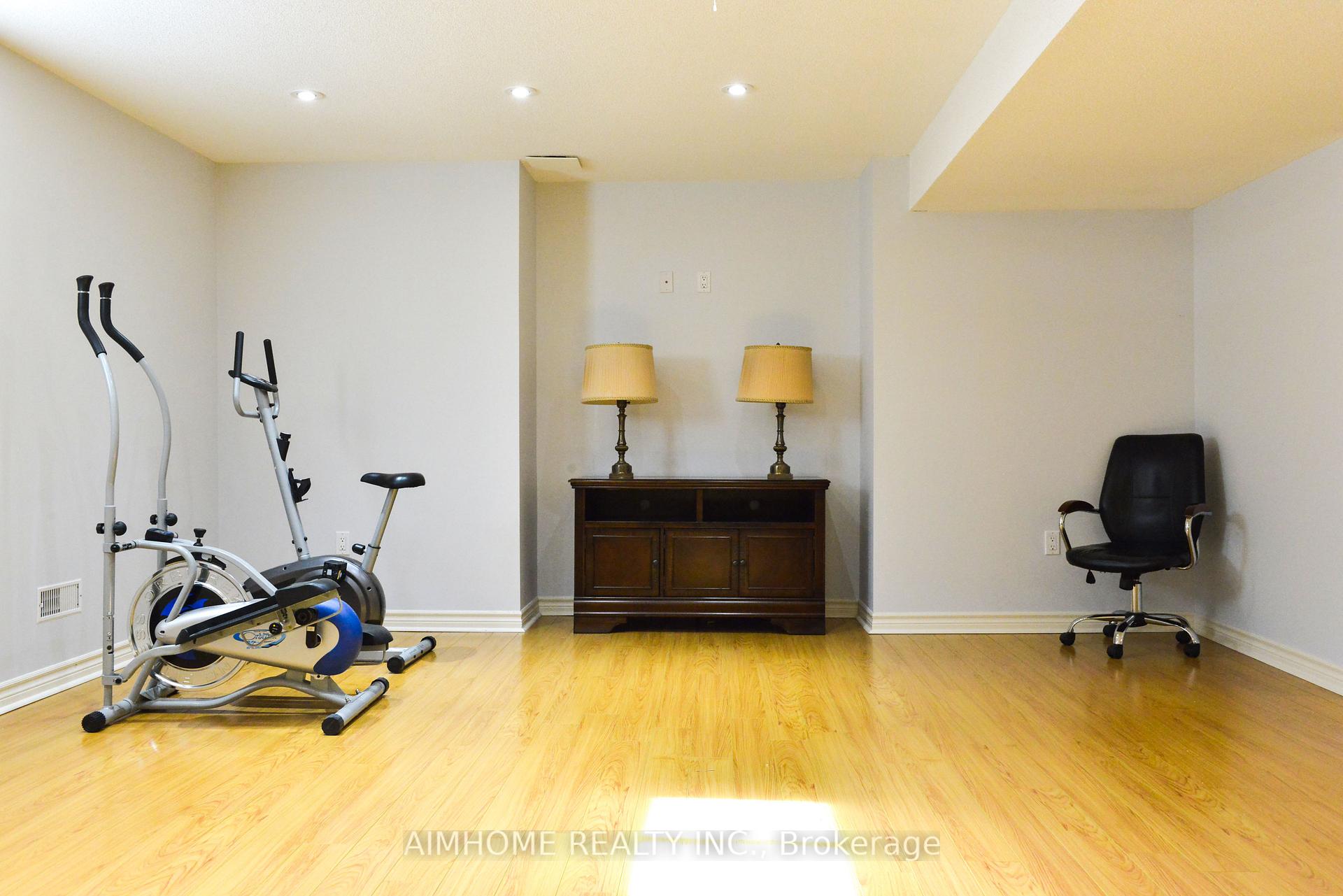 Photo 26 of 76 Burndenford Crescent, Markham, Unionville — HOMEH