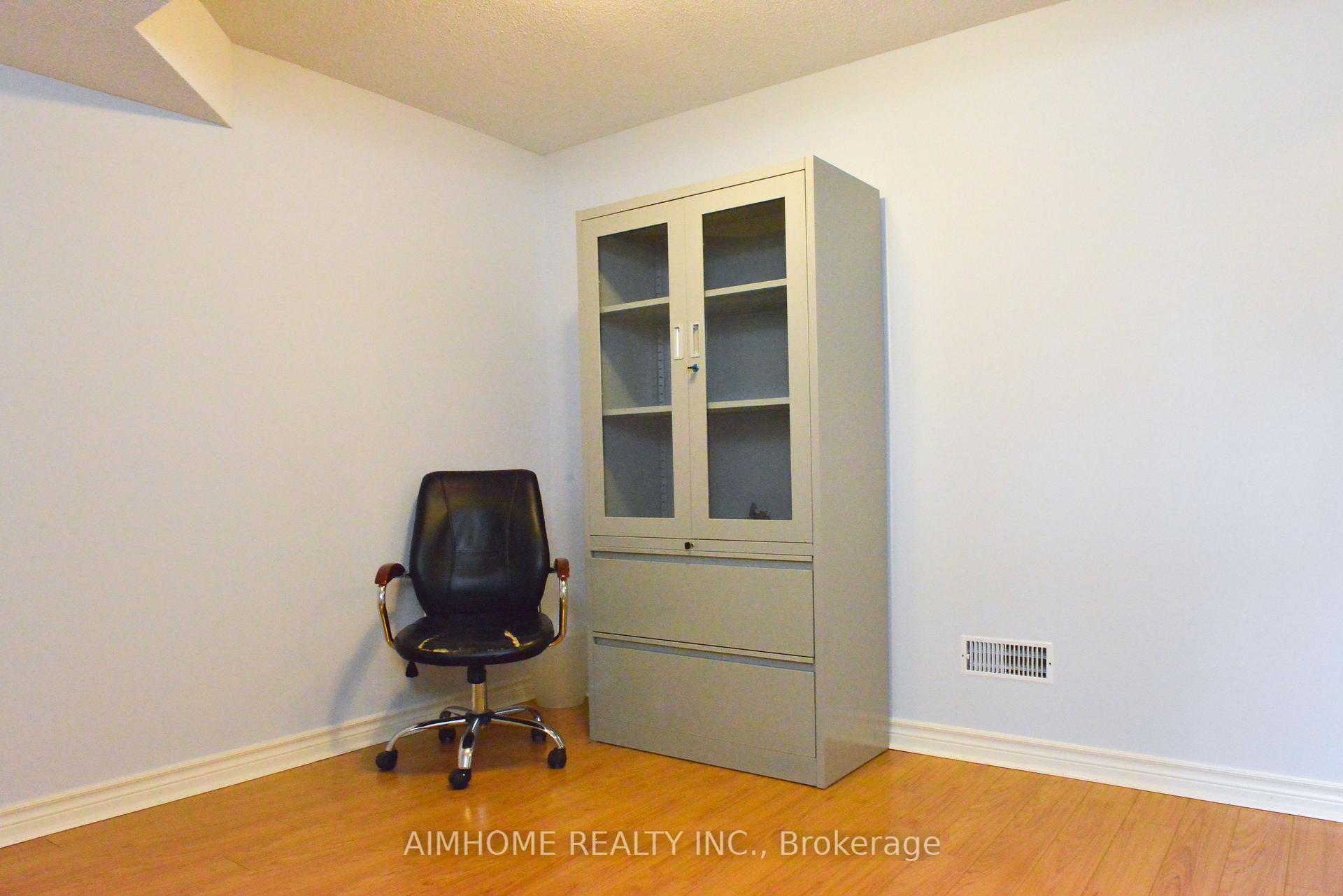 Photo 27 of 76 Burndenford Crescent, Markham, Unionville — HOMEH