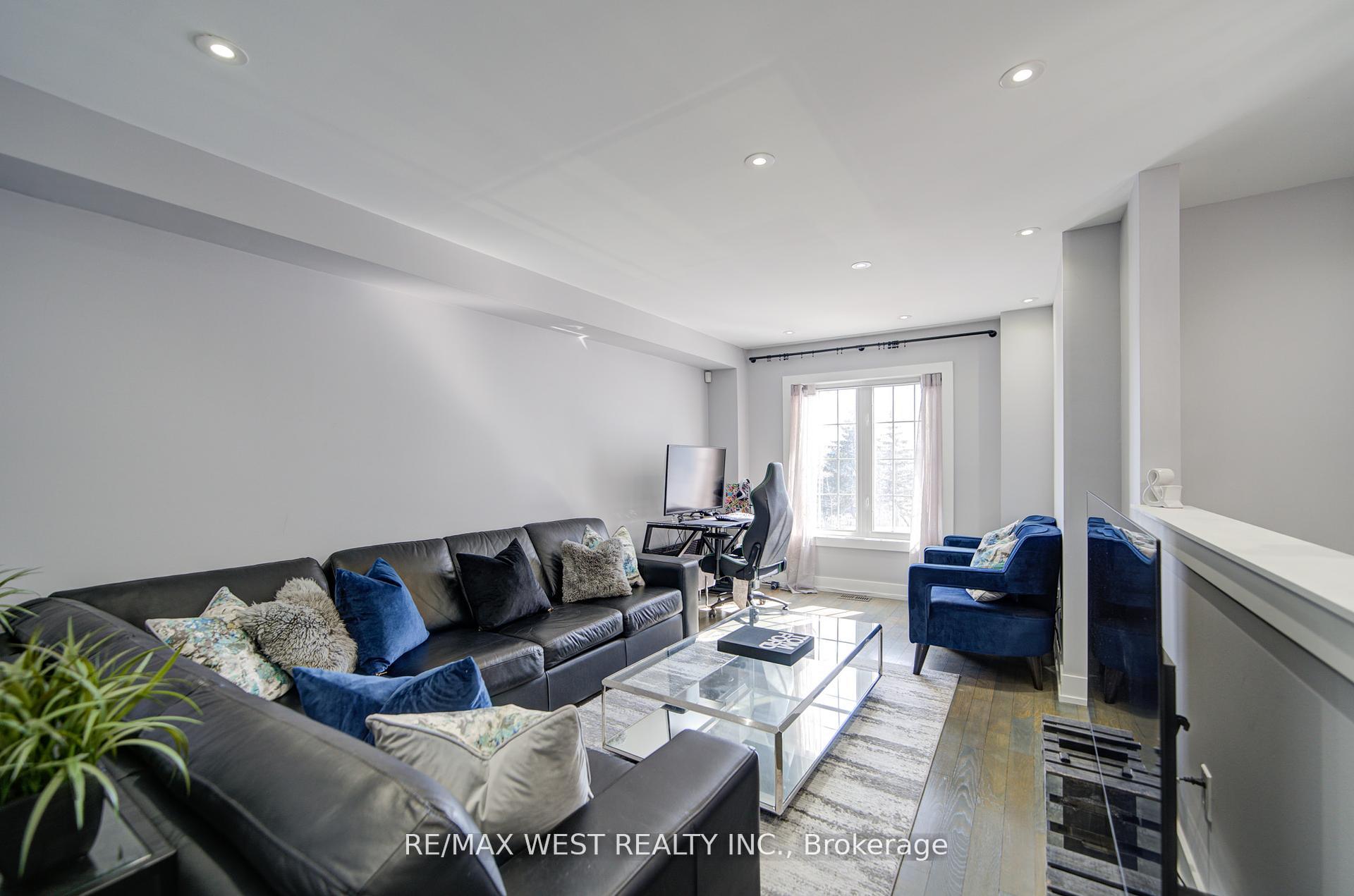 Photo 12 of Unit 65, 735 Sheppard Avenue, Pickering, Woodlands — HOMEH