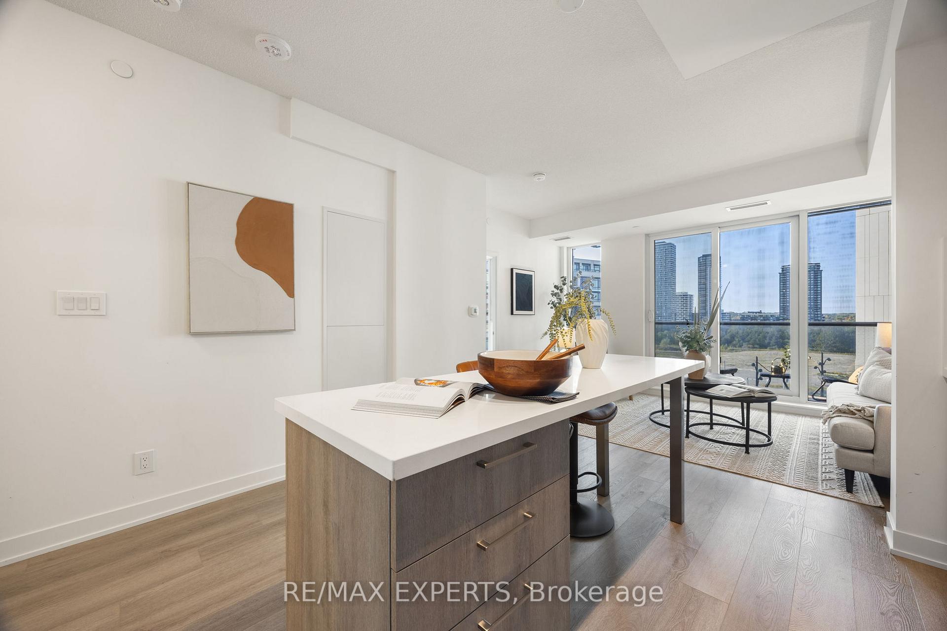 Photo 19 of Unit 828, 8119 Birchmount Road, Markham, Unionville — HOMEH