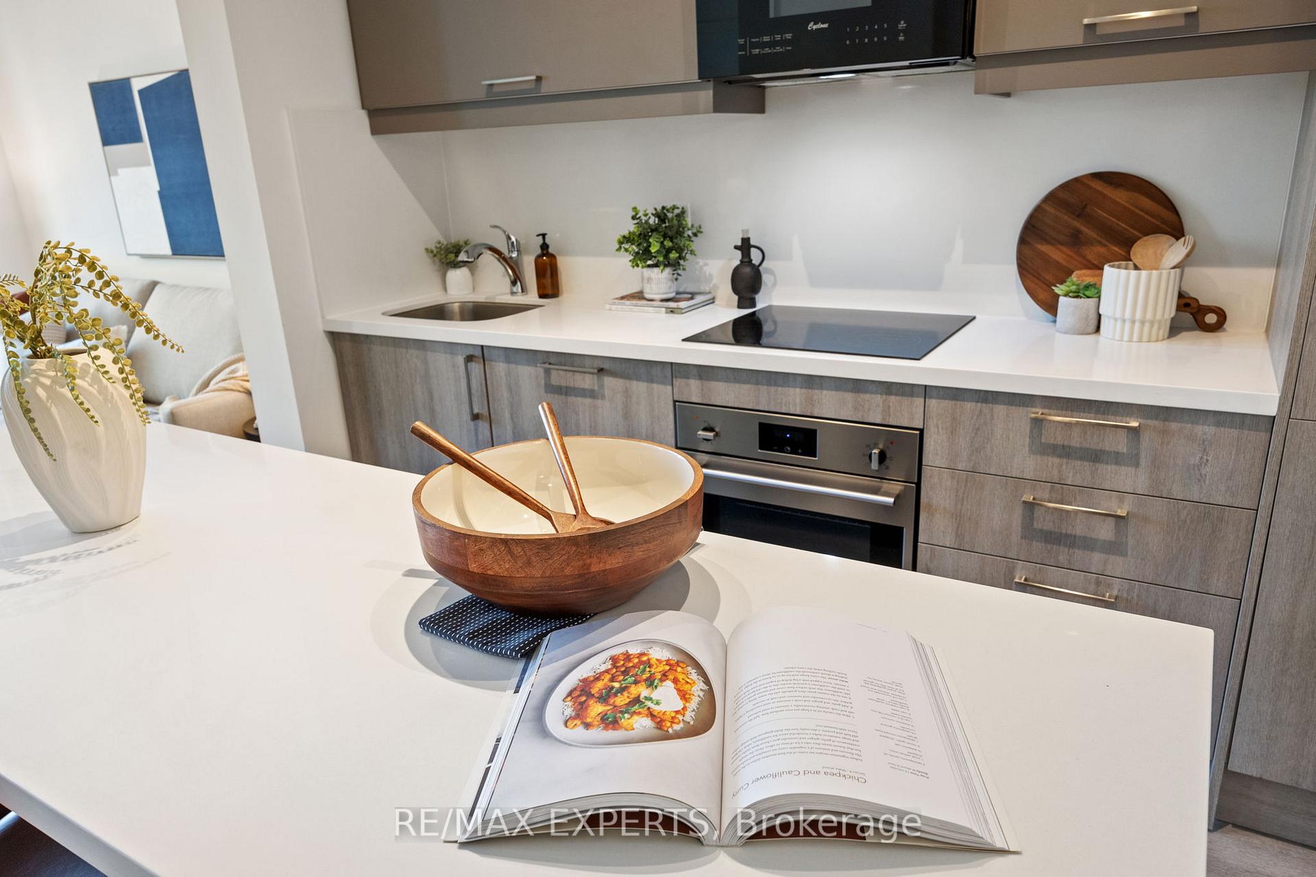 Photo 23 of Unit 828, 8119 Birchmount Road, Markham, Unionville — HOMEH