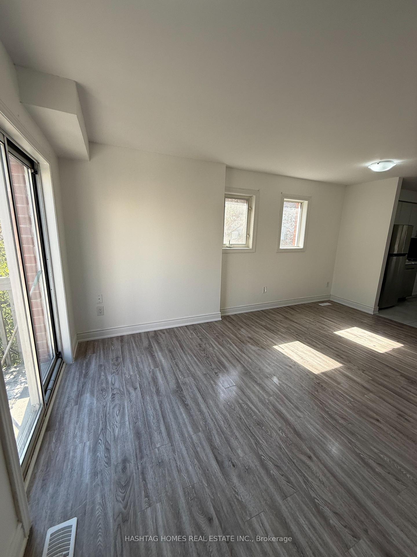 Photo 2 of Unit 85, 1865 Kingston Road, Pickering, Village East — HOMEH