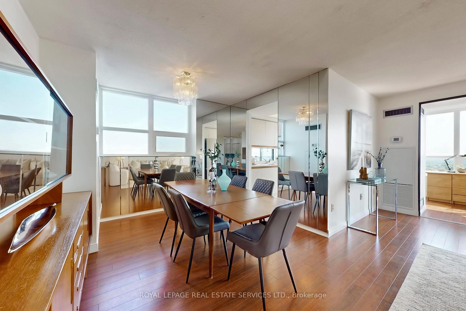 Photo 4 of Unit 1201, 7601 Bathurst Street, Vaughan, Crestwood-Springfarm-Yorkhill — HOMEH