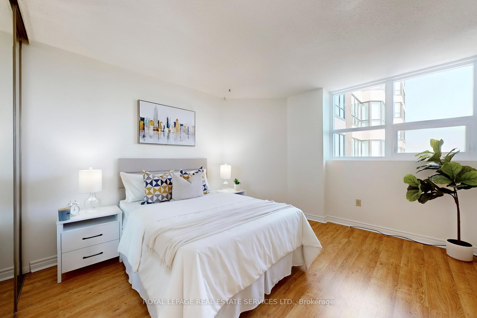 Photo 13 of Unit 1201, 7601 Bathurst Street, Vaughan, Crestwood-Springfarm-Yorkhill — HOMEH